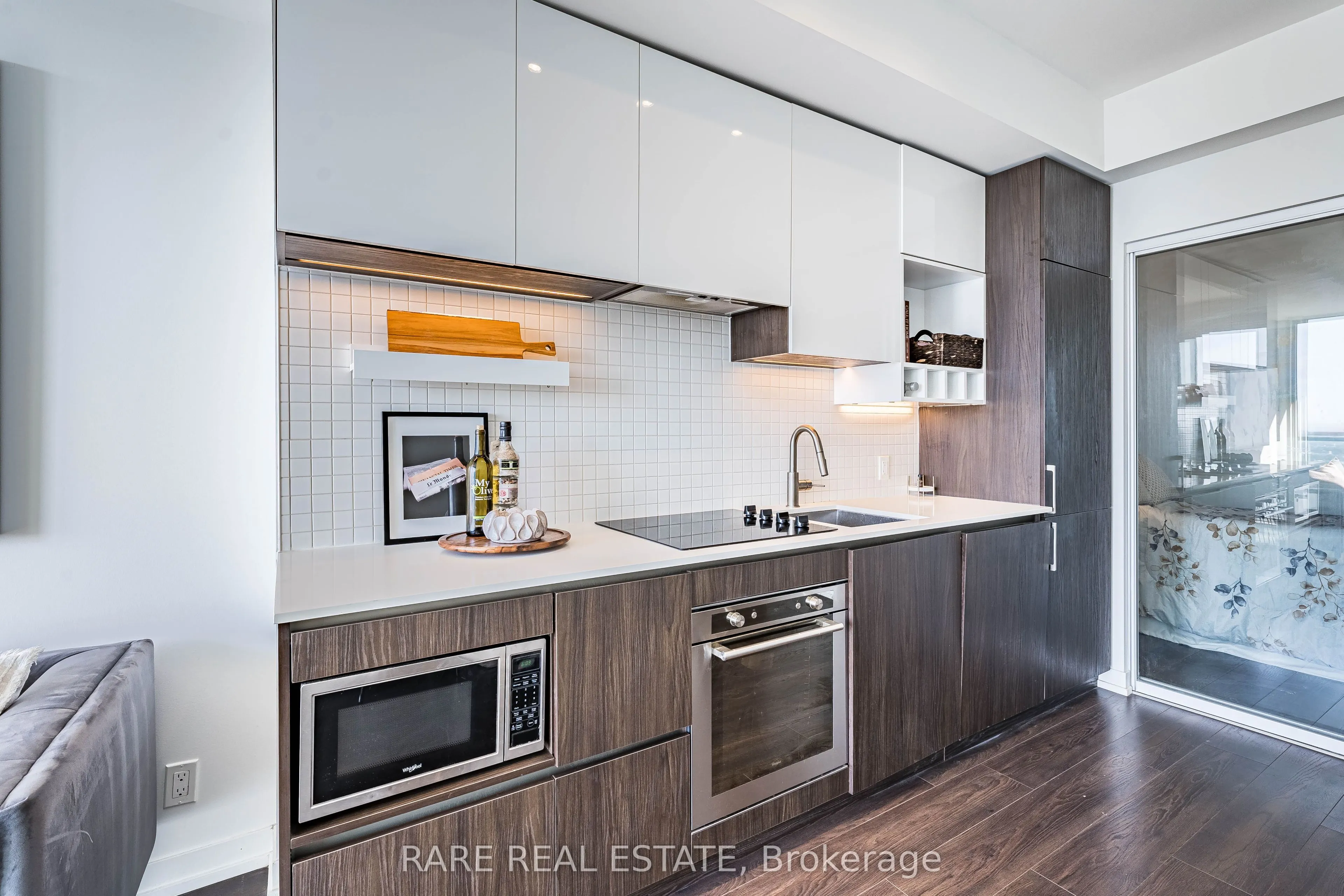 5 Buttermill Avenue