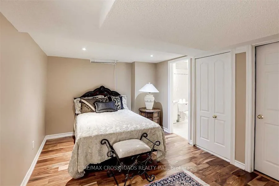 2 Mumberson Court