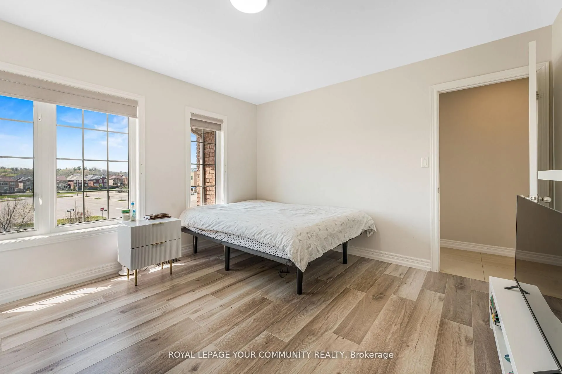 339 Thomas Cook Avenue