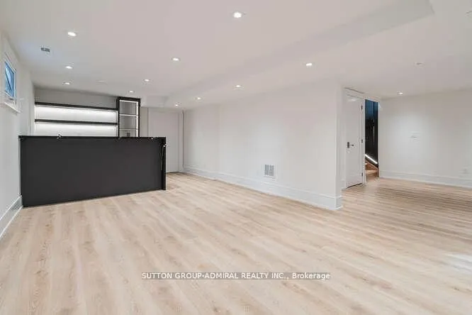 98 Babcombe Drive