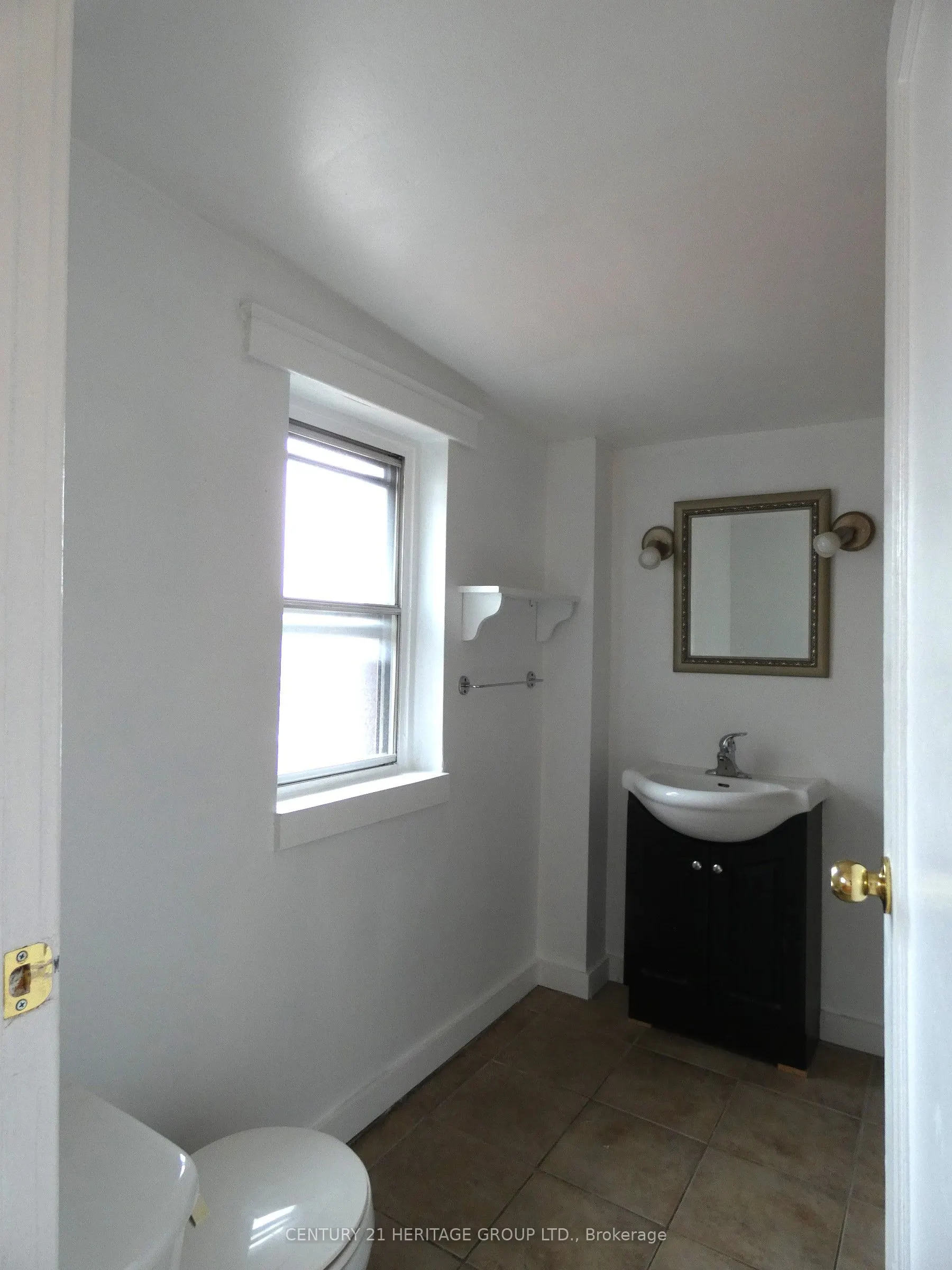201 Main Street S, #6