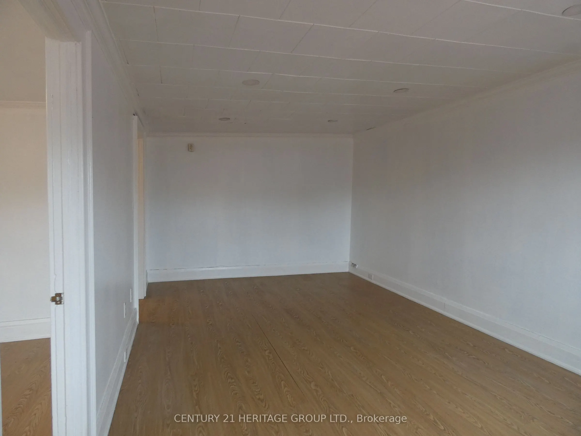 201 Main Street S, #6