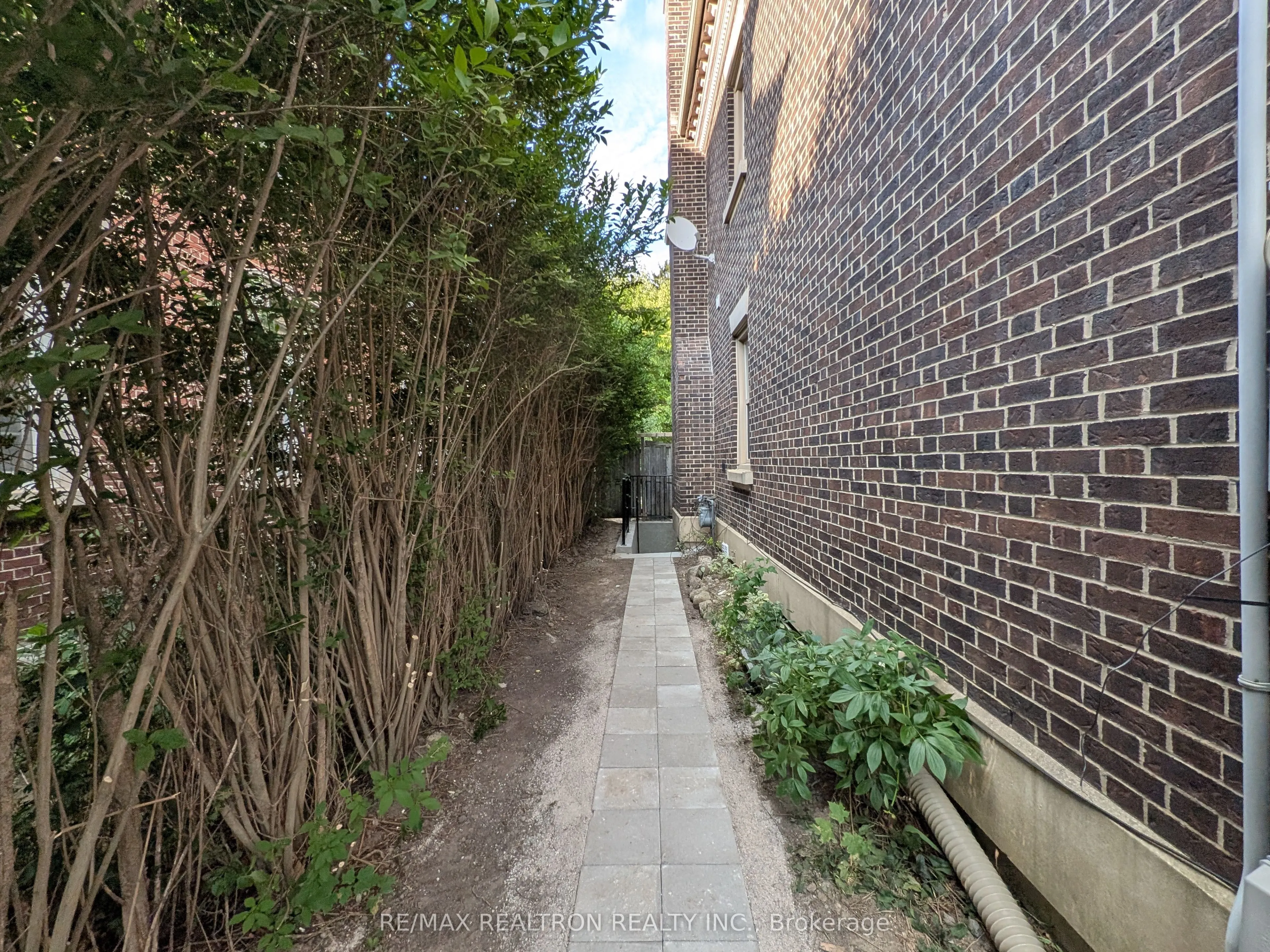 88 Baynards Lane