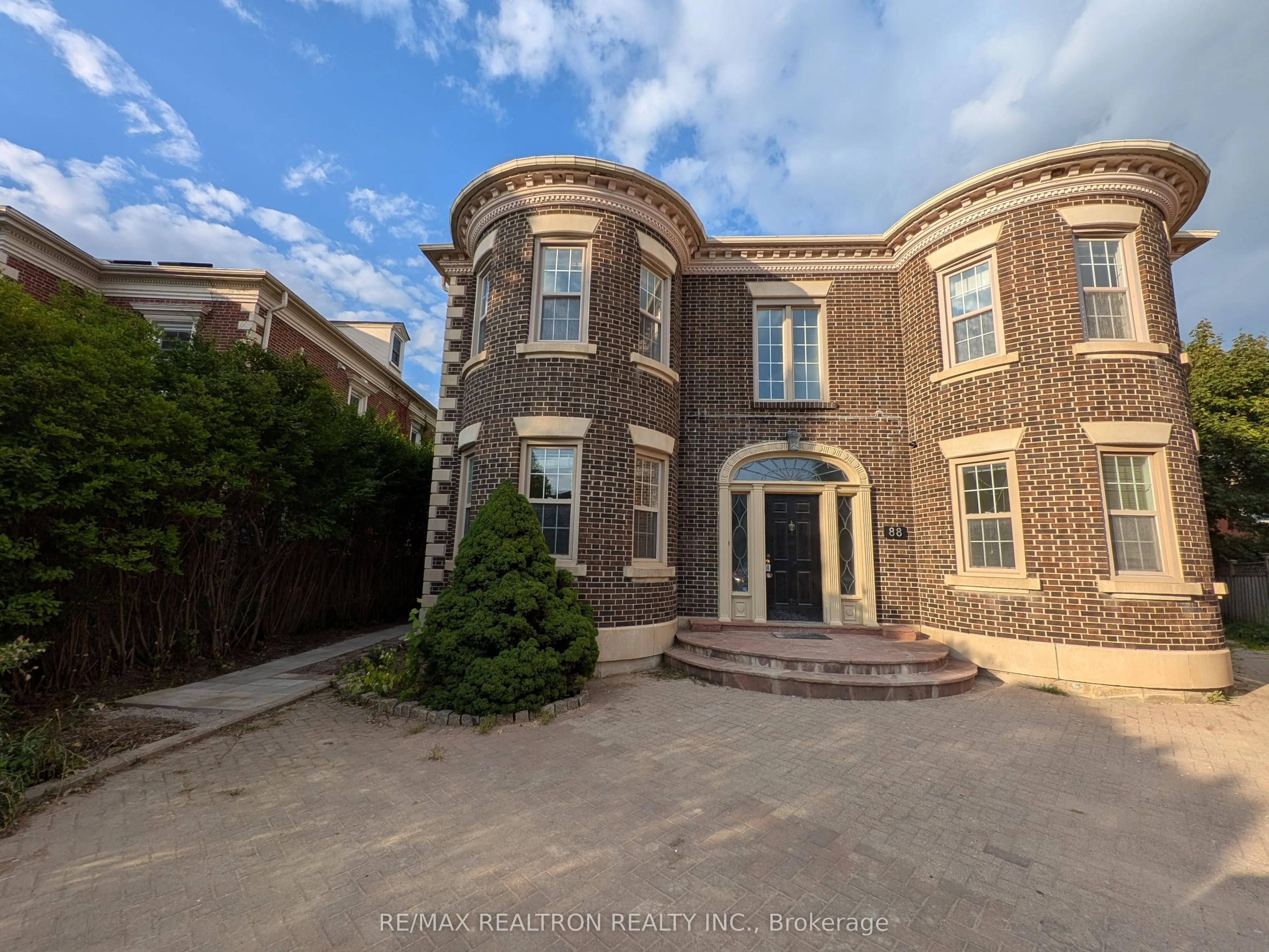 88 Baynards Lane