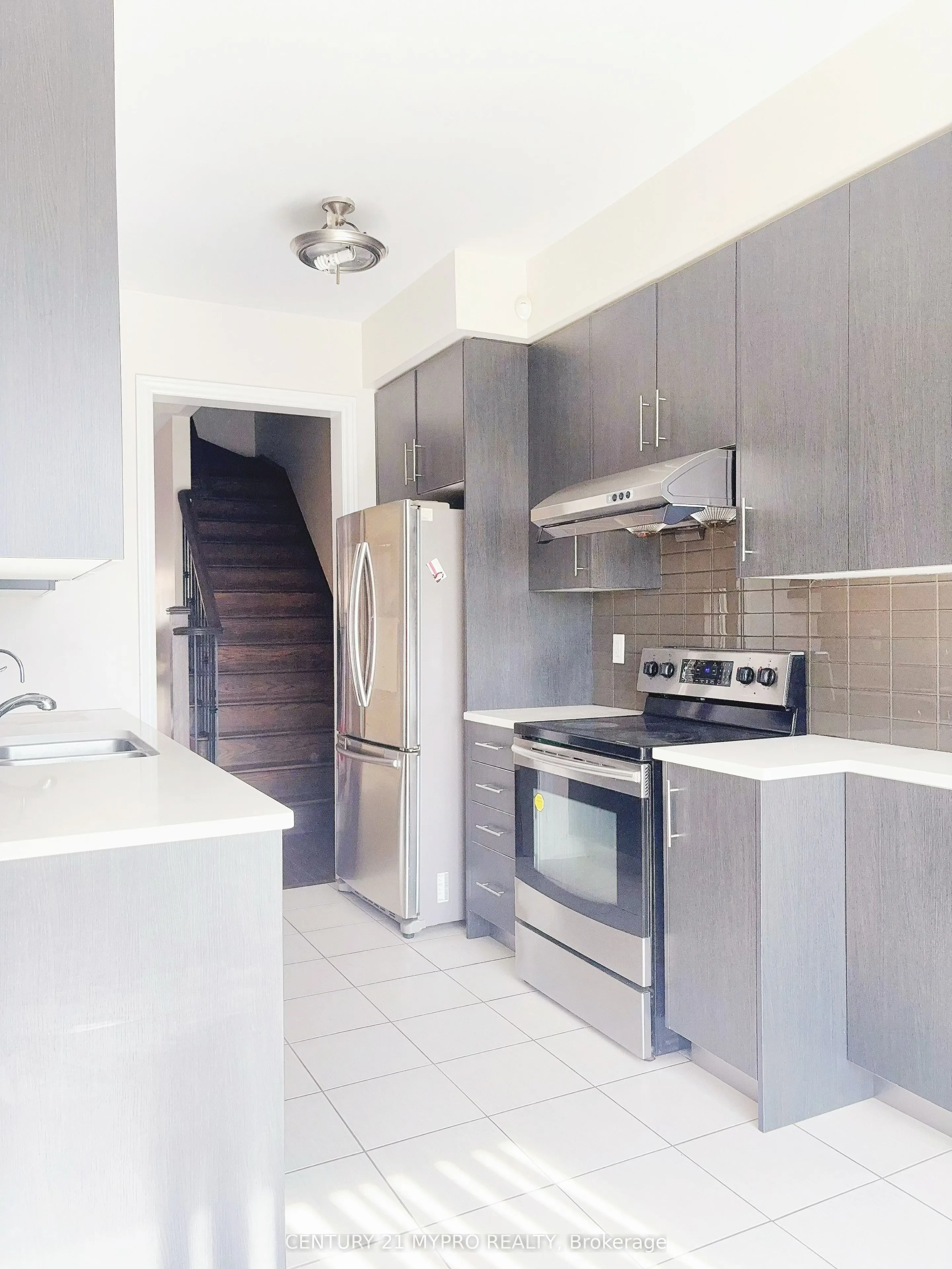 111 Staglin Court