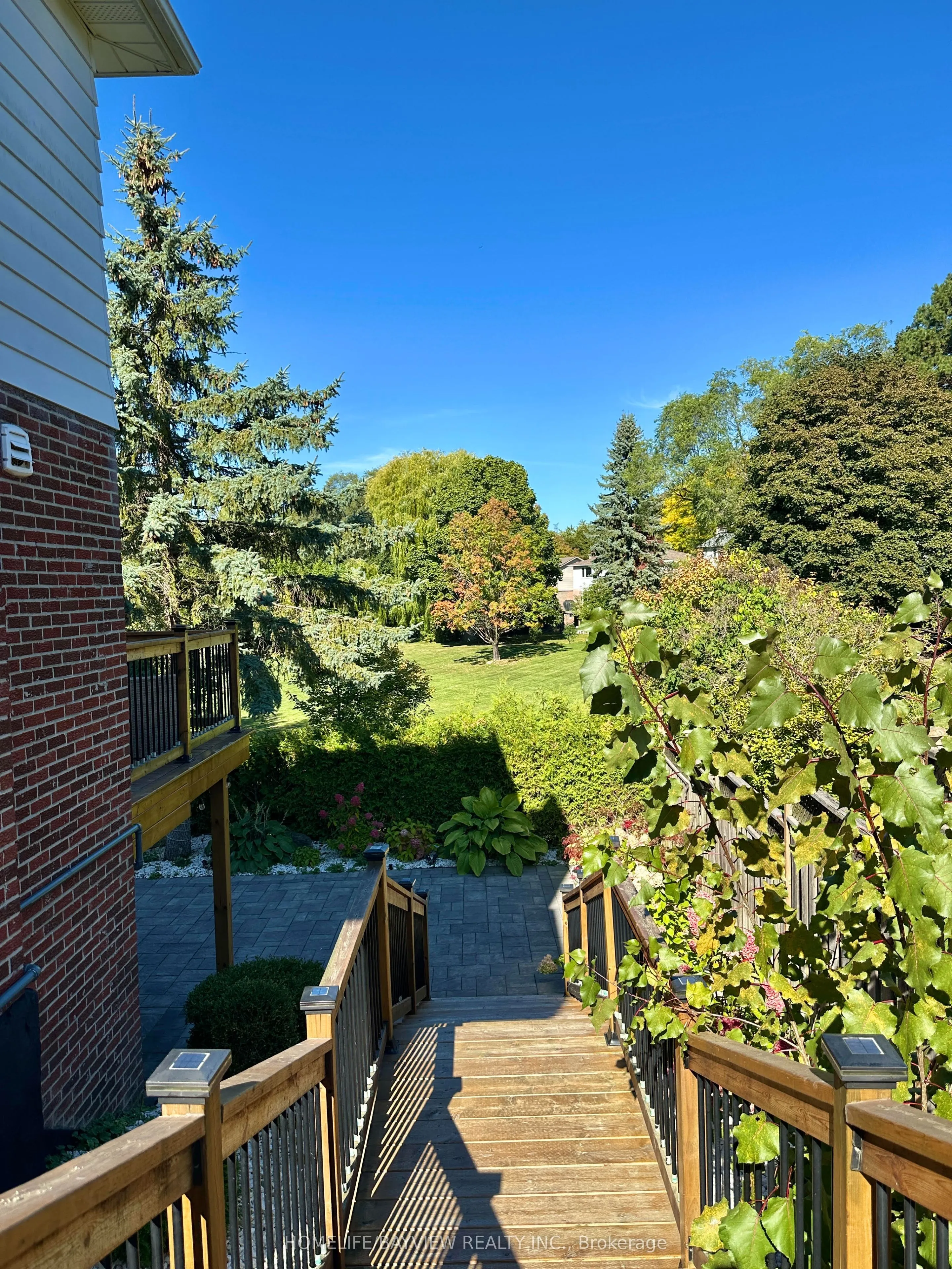 57 Thorny Brae (BASEMENT) Drive