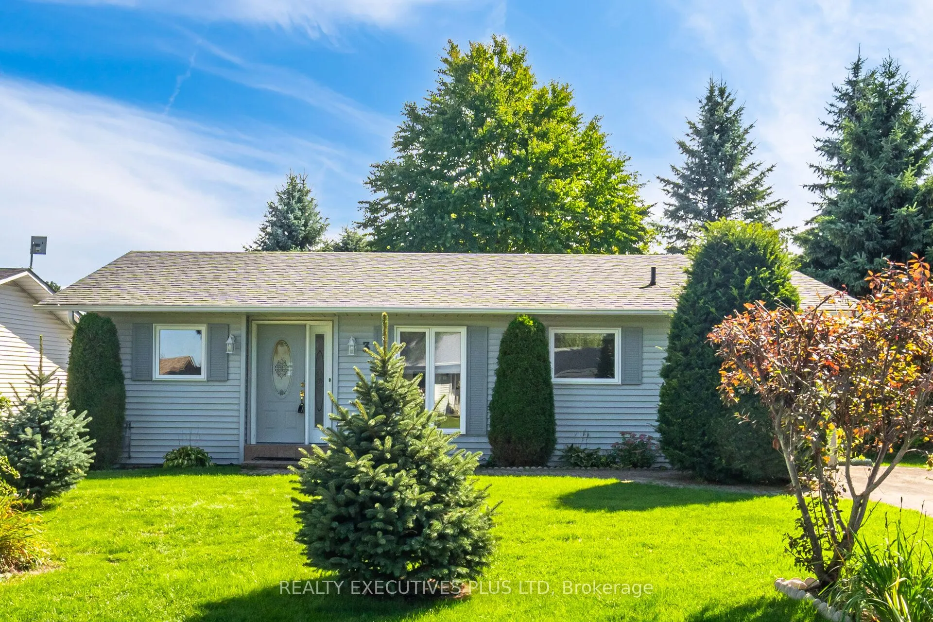 3 Hickory Court