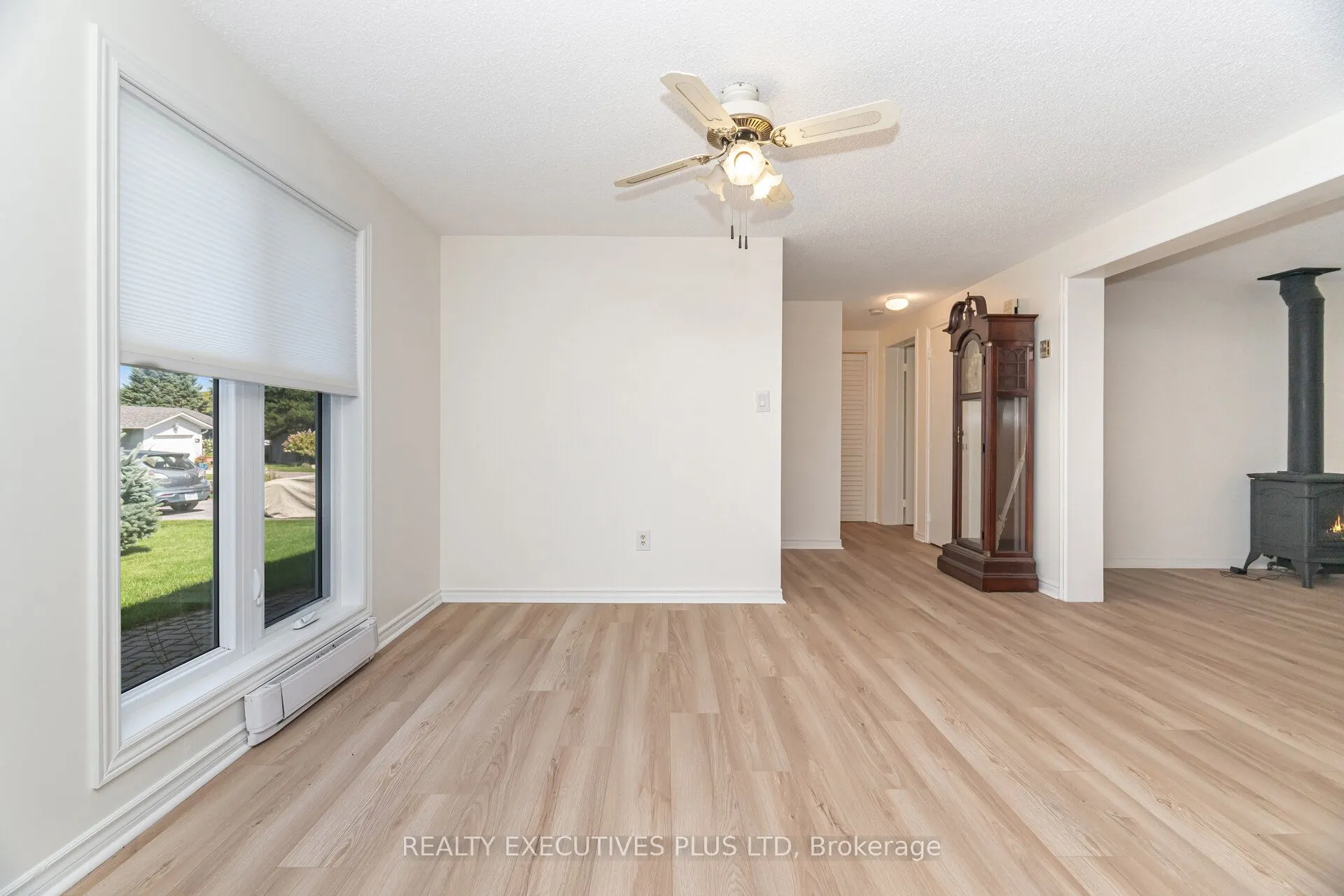3 Hickory Court