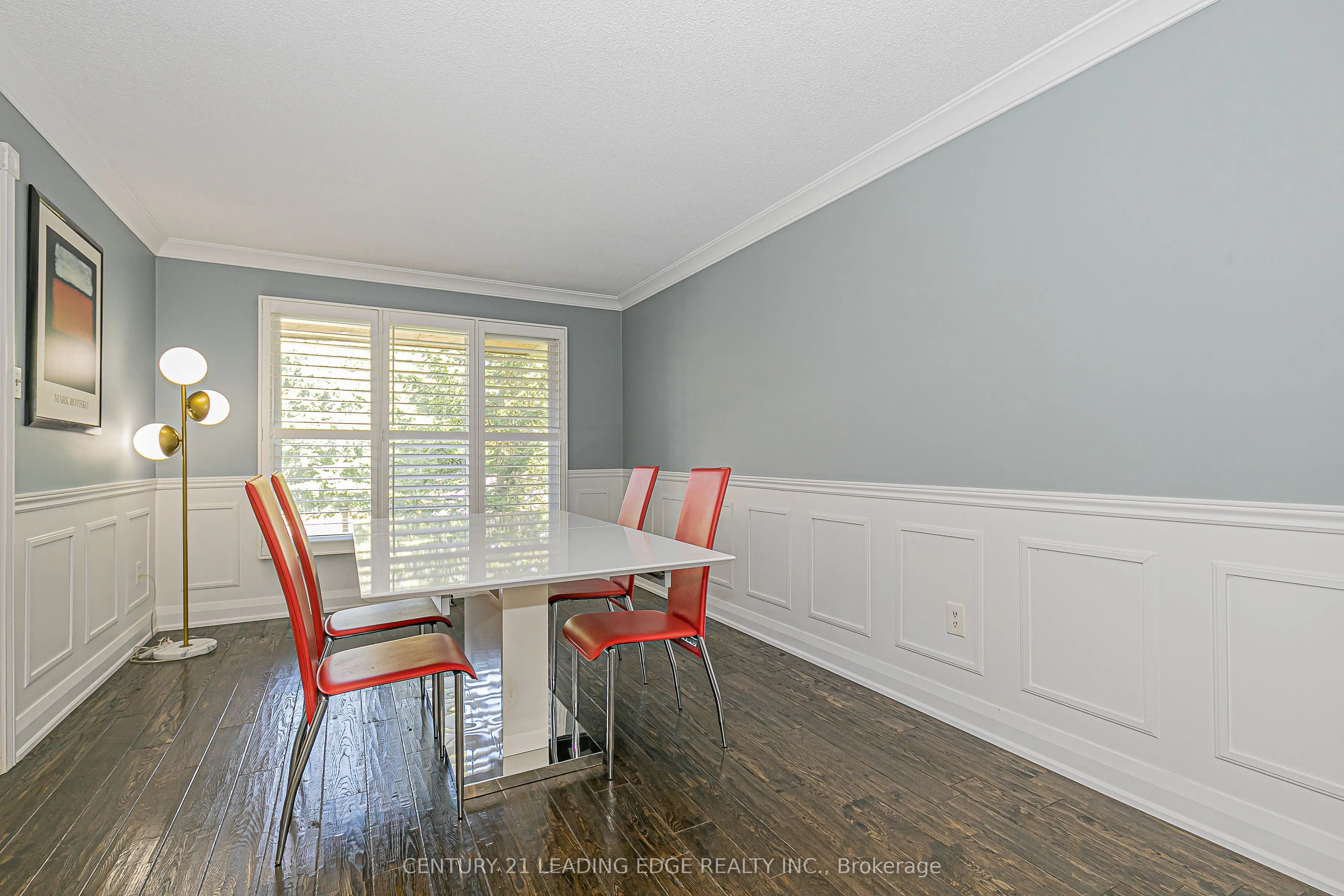 31 TWELVE OAKS Drive