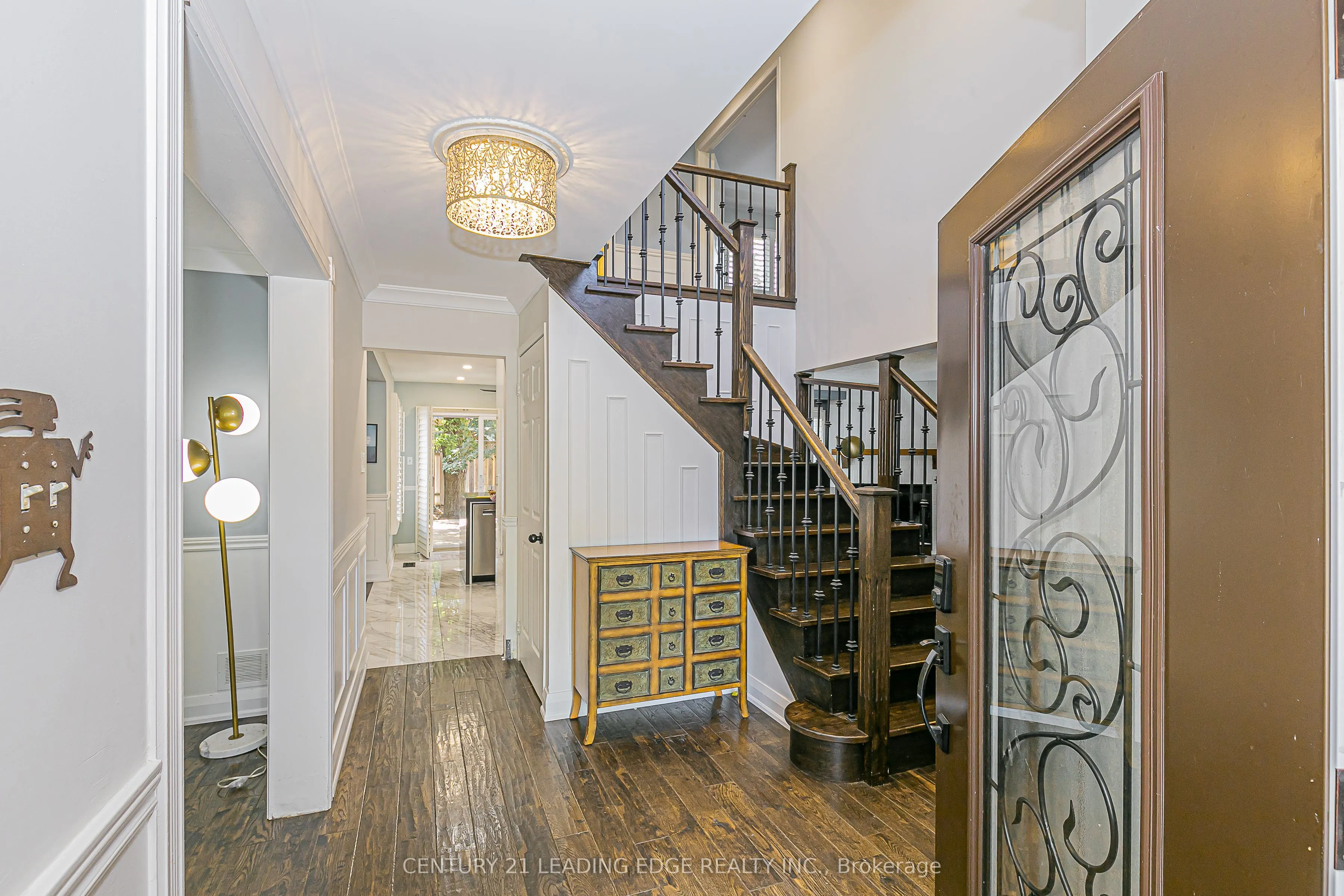 31 TWELVE OAKS Drive