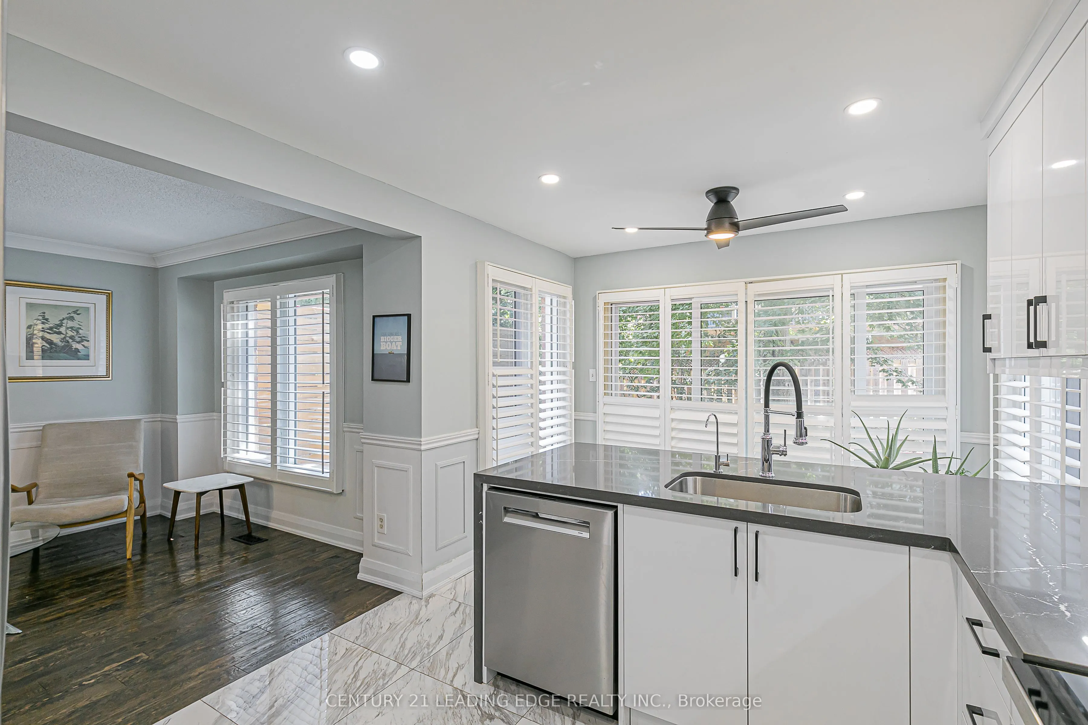 31 TWELVE OAKS Drive