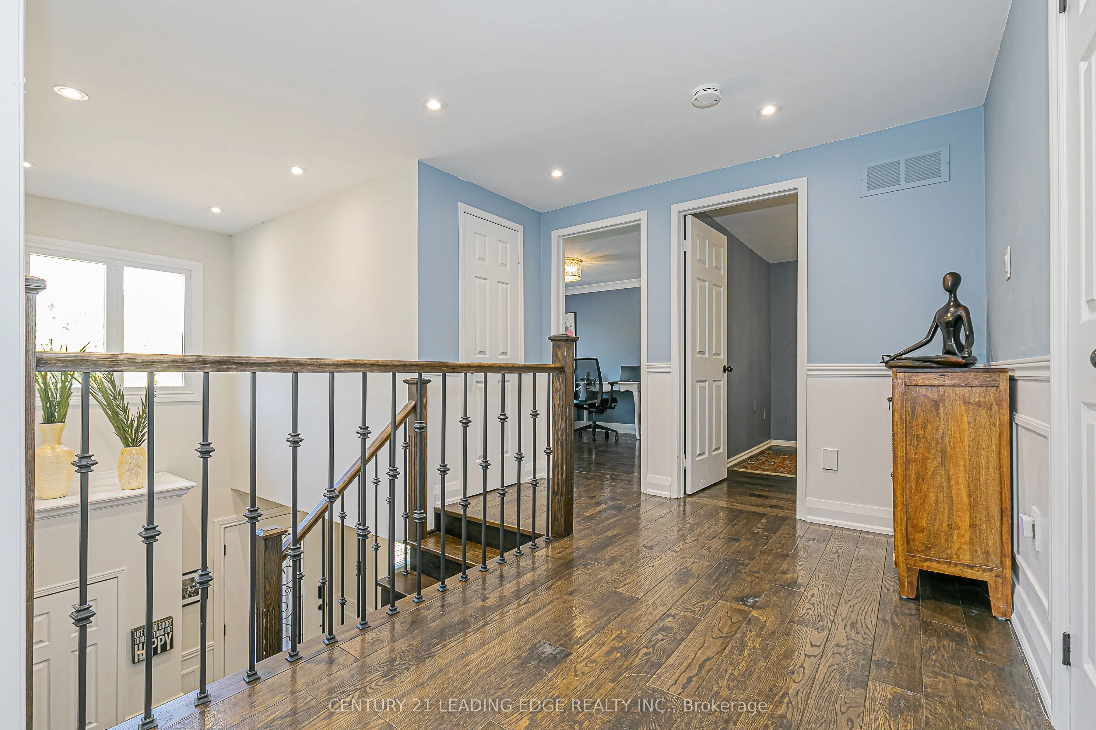 31 TWELVE OAKS Drive