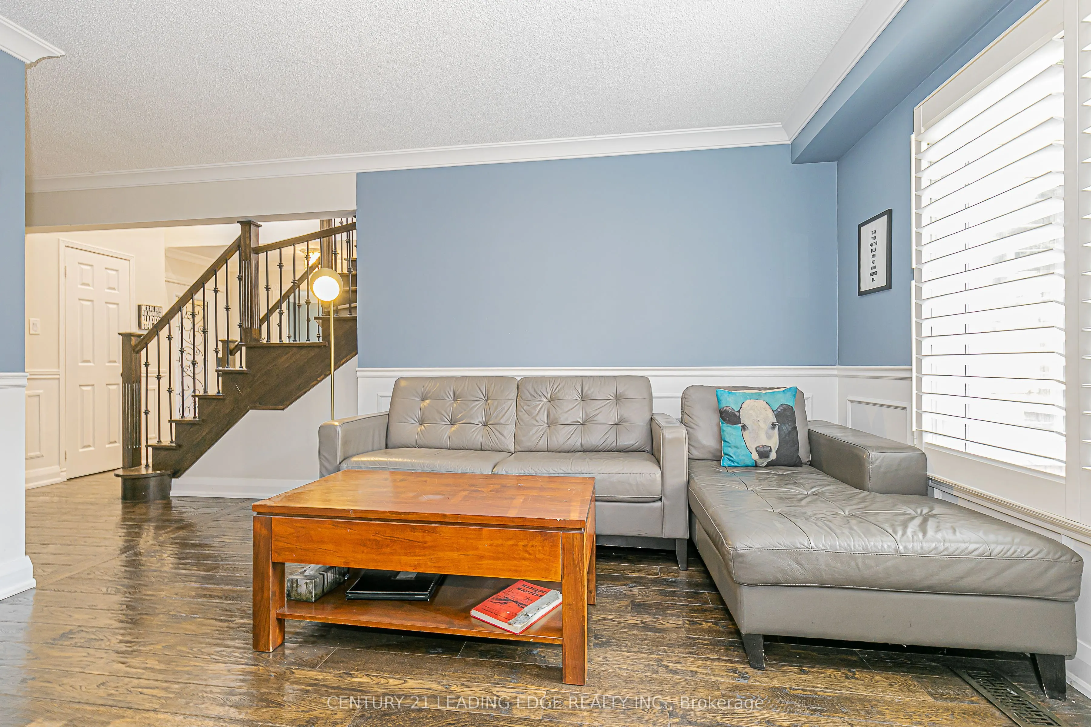 31 TWELVE OAKS Drive