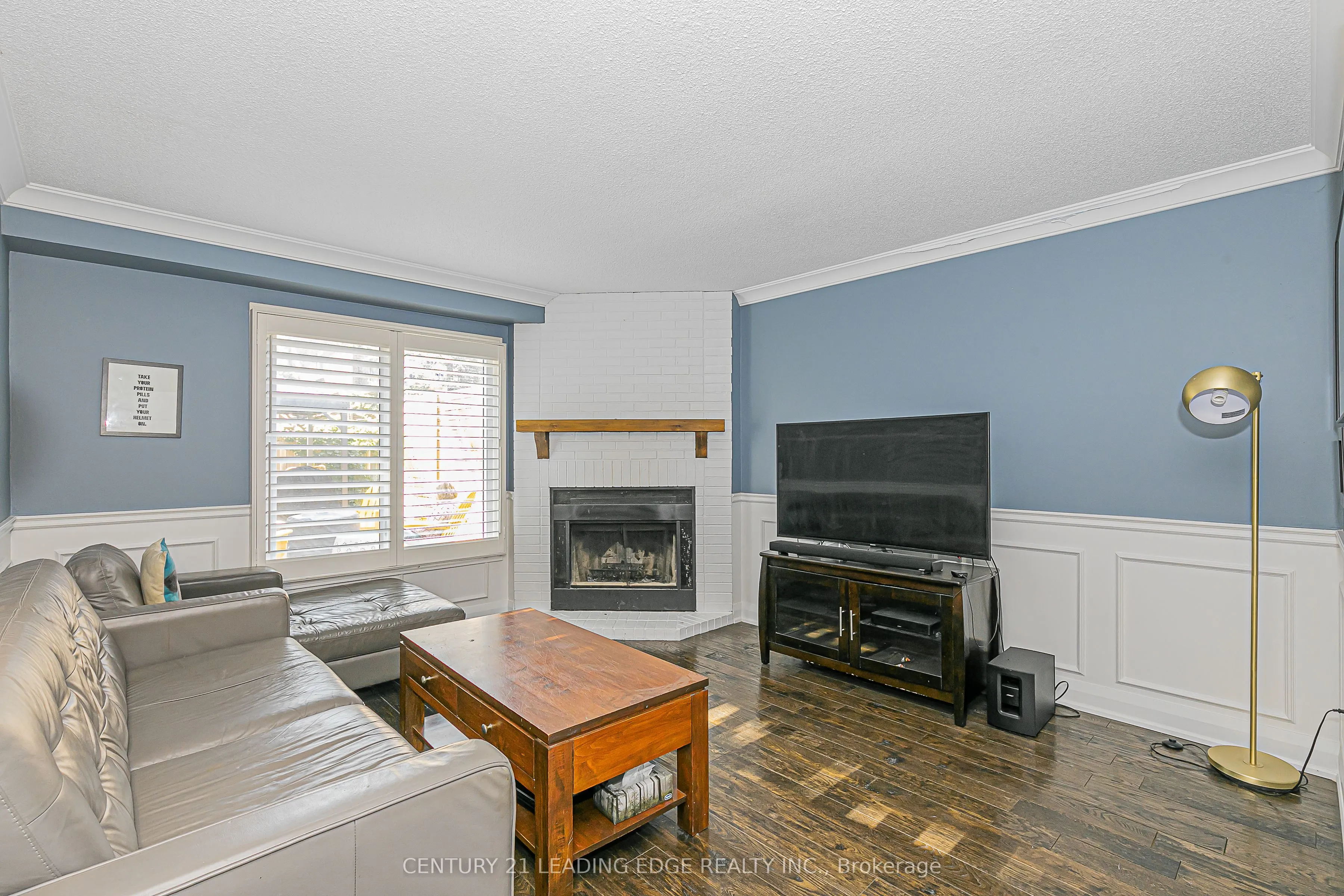 31 TWELVE OAKS Drive