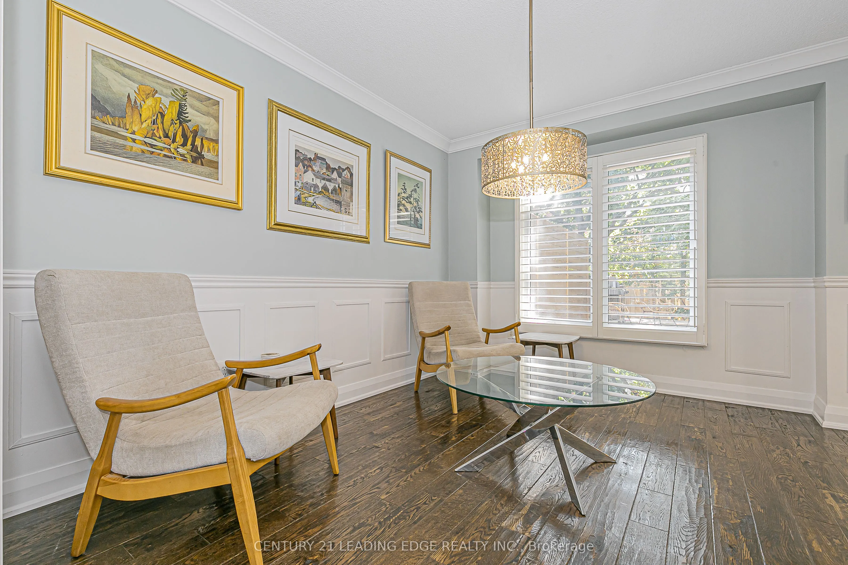 31 TWELVE OAKS Drive