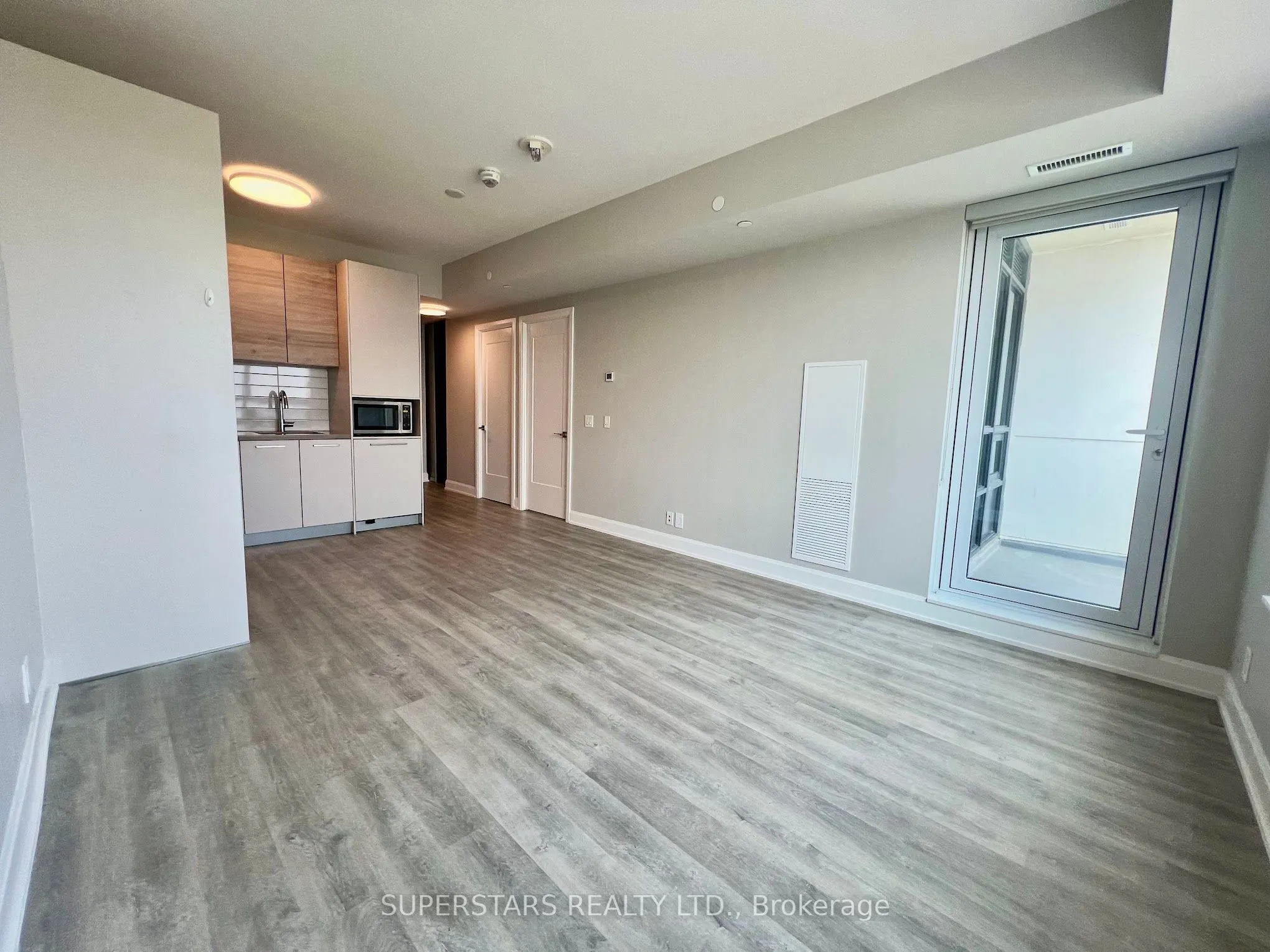 12 Gandhi Lane, #3008