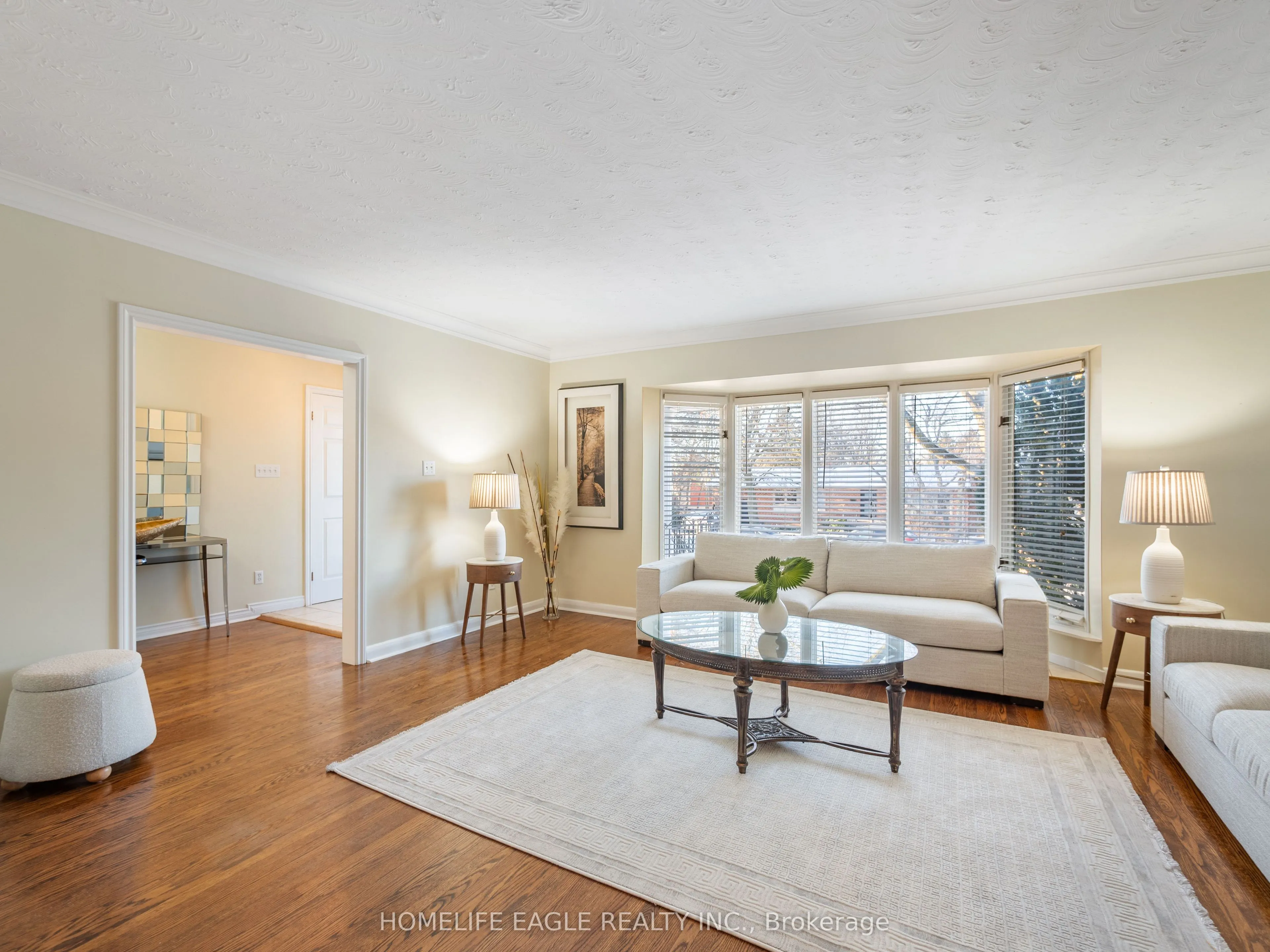 11 Knollside Drive