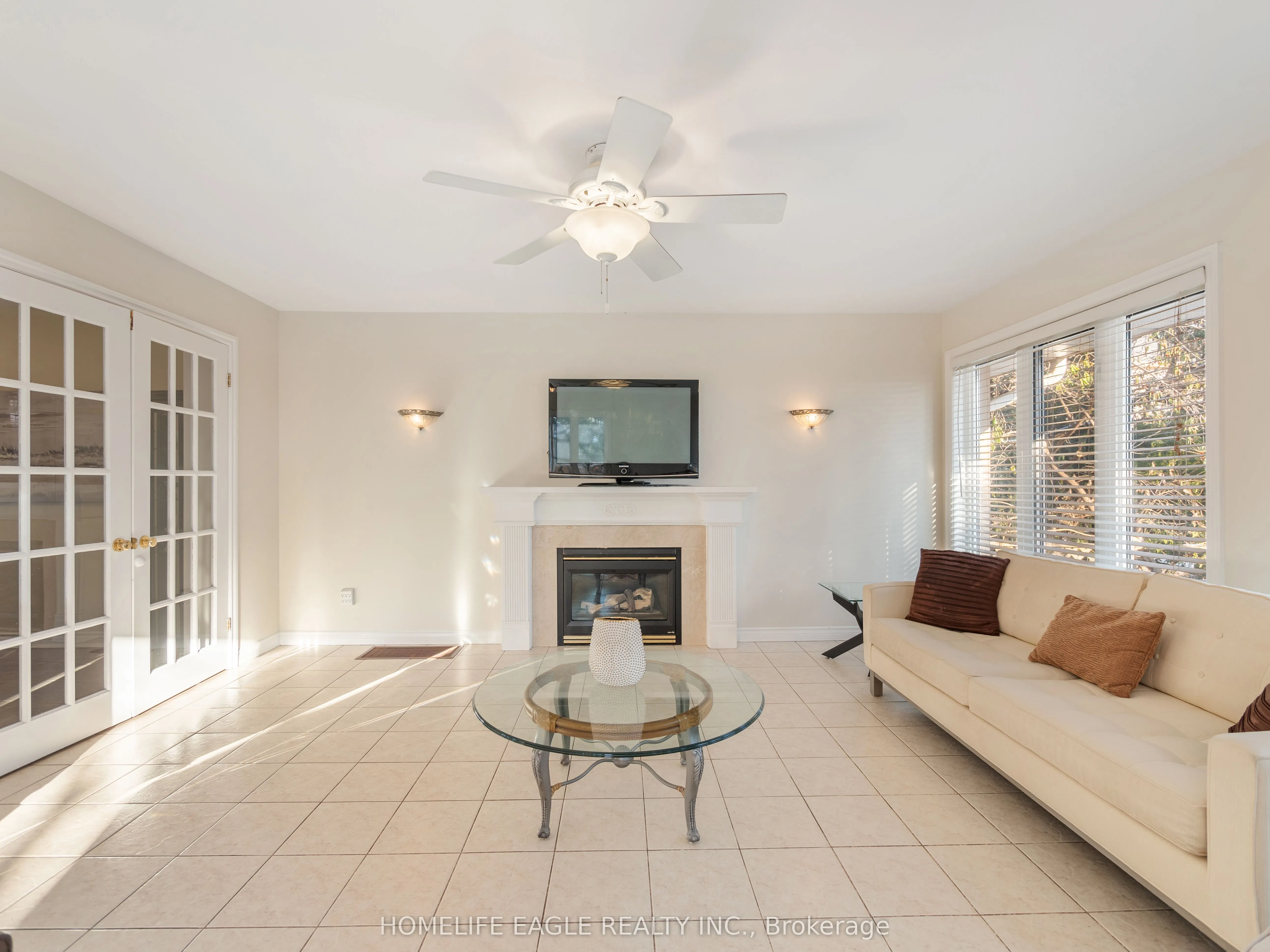 11 Knollside Drive