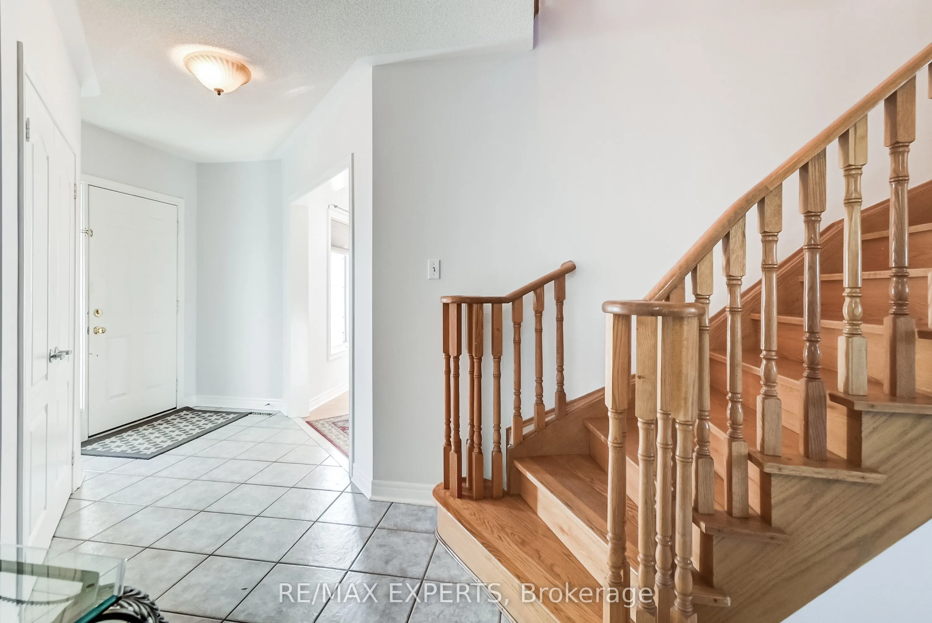 8 Pine Hollow Crescent