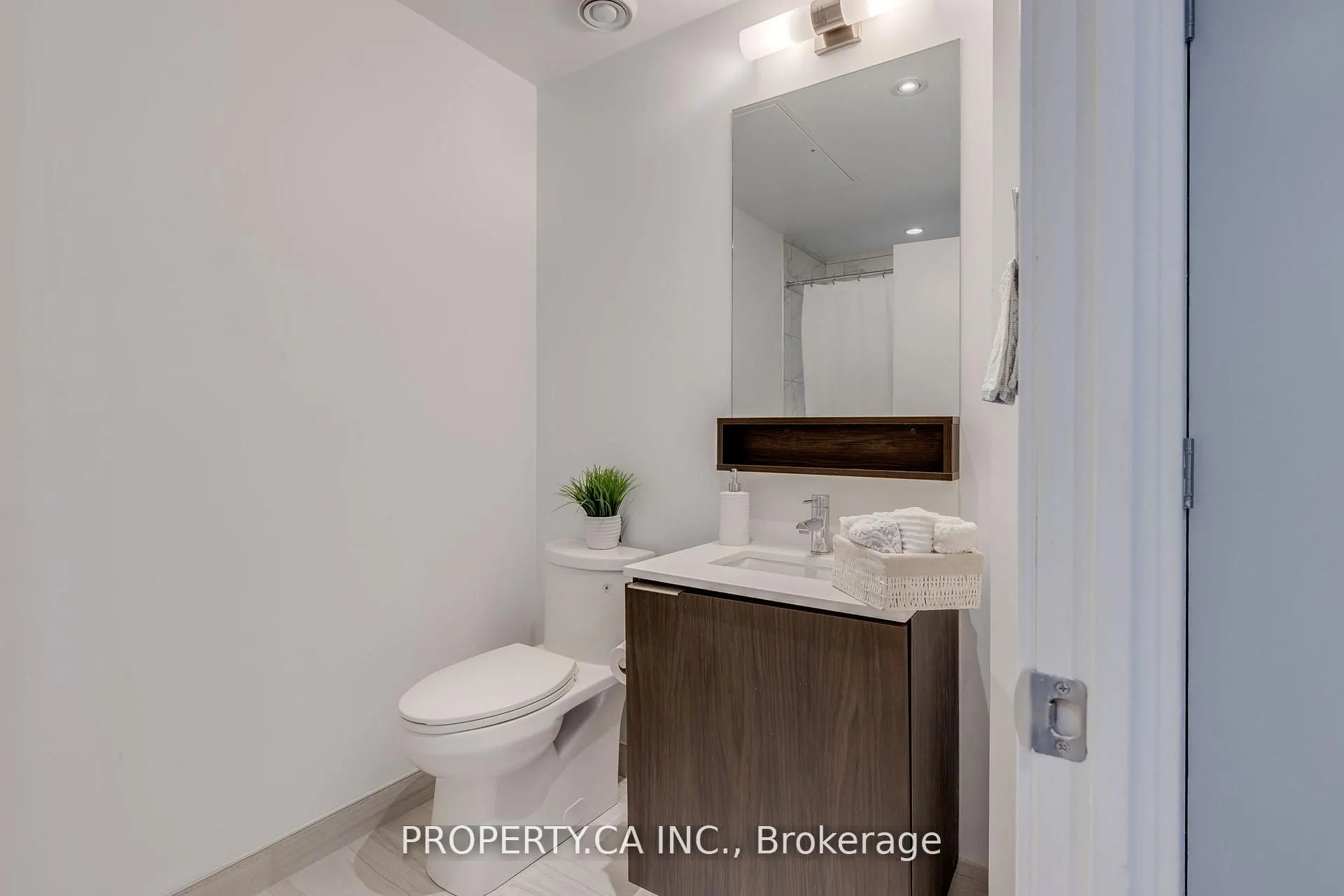 5 Buttermill Avenue, #1711