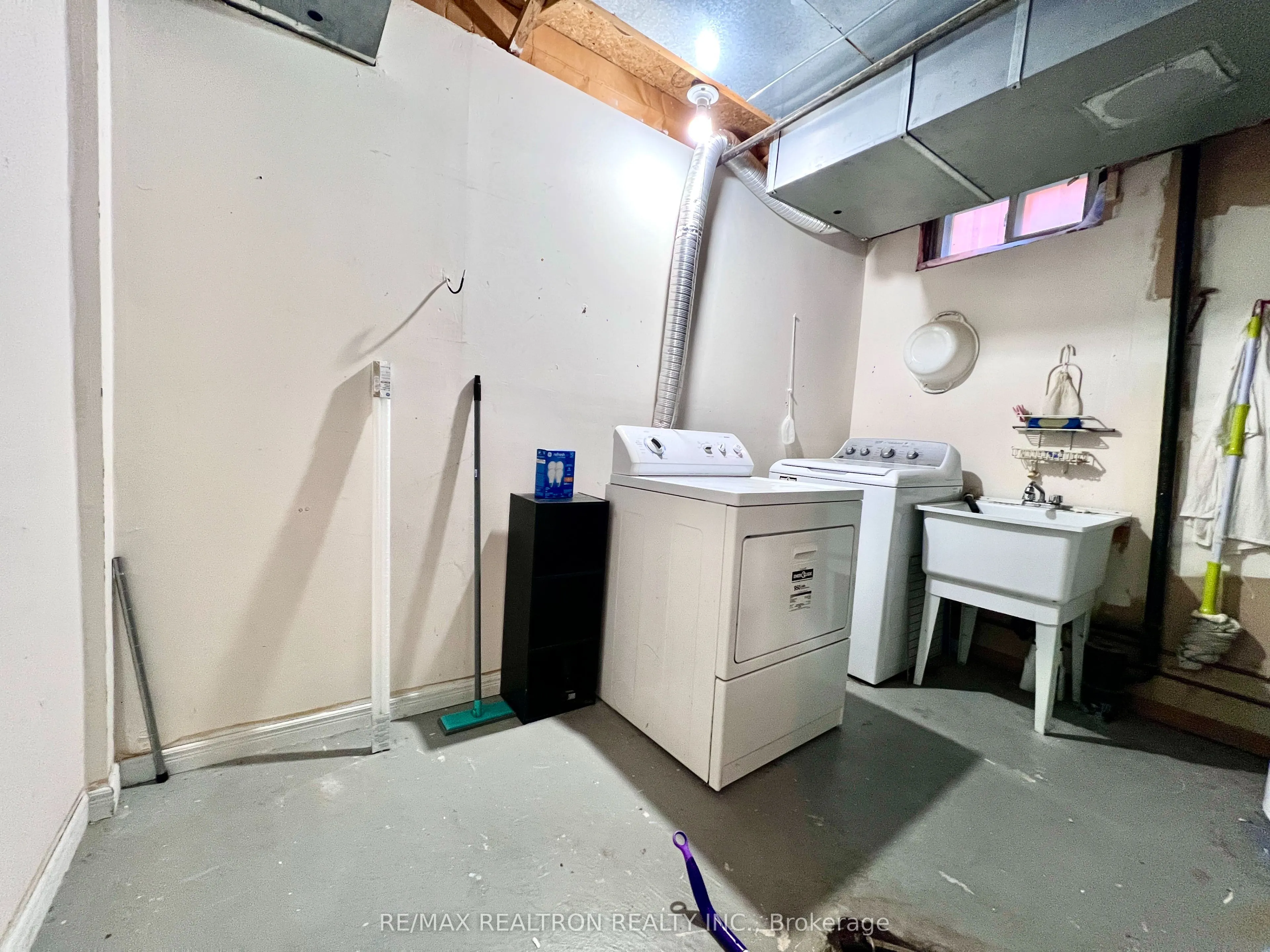 35 Soho Crescent, #Basement