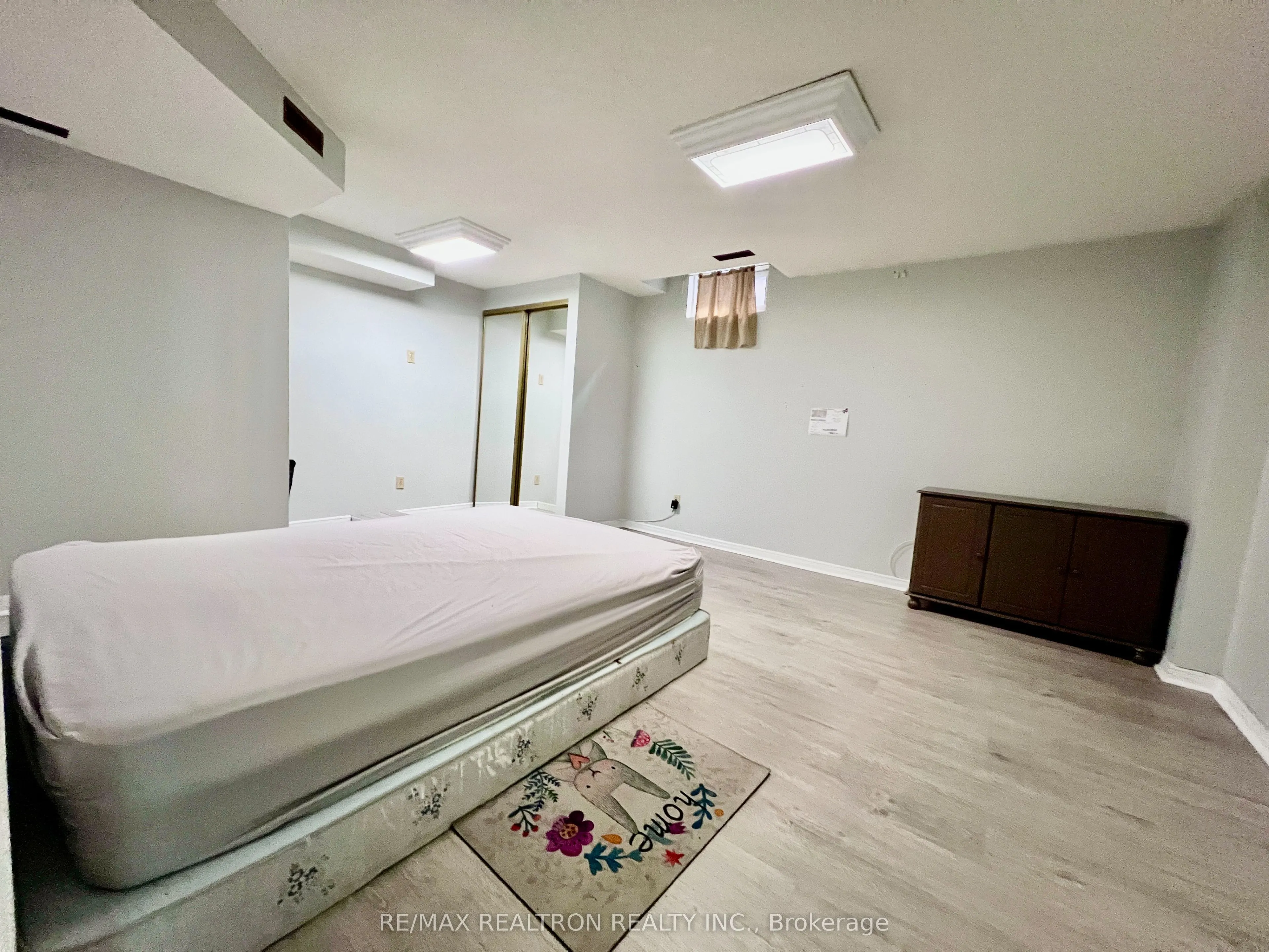 35 Soho Crescent, #Basement