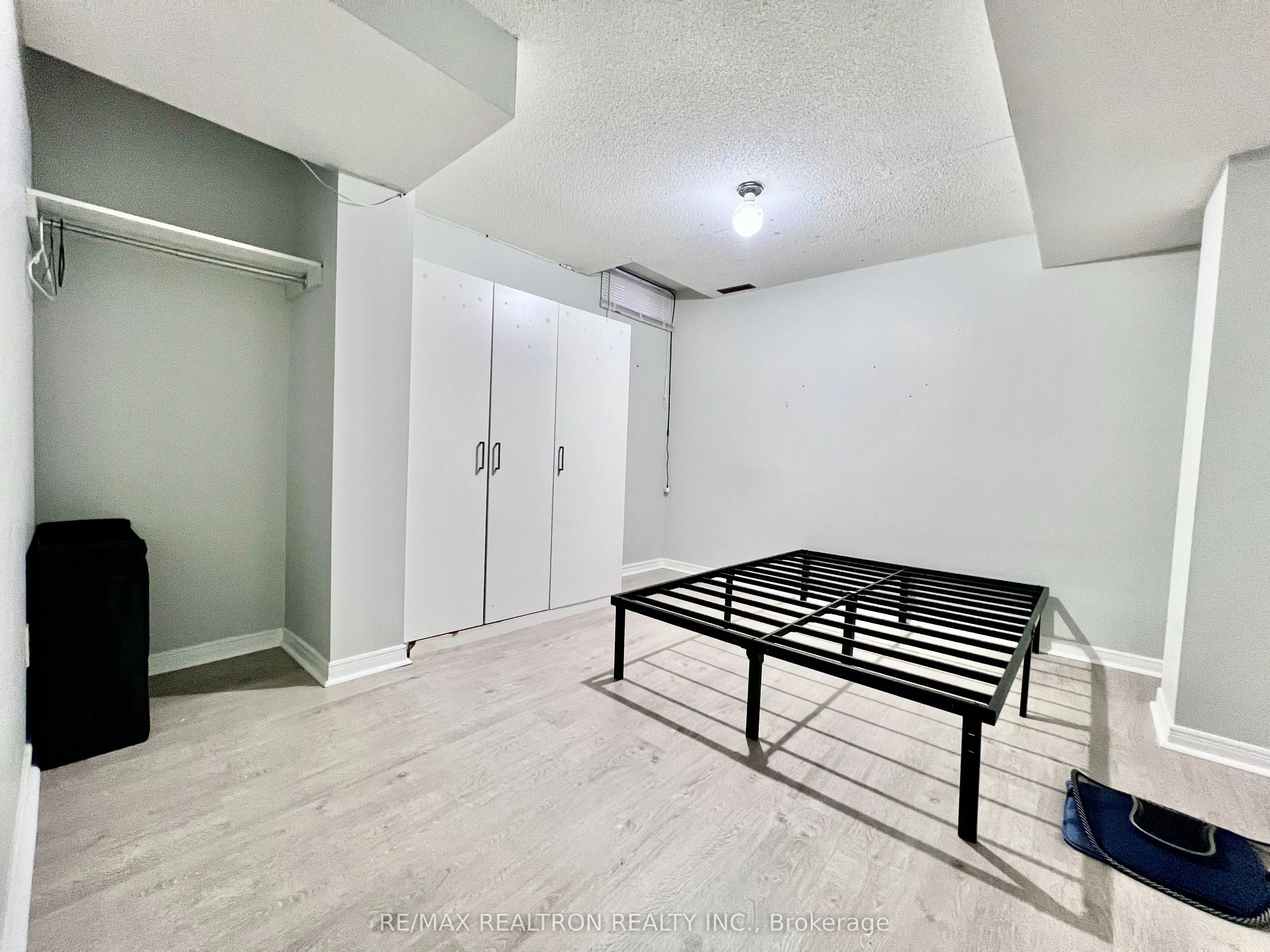 35 Soho Crescent, #Basement