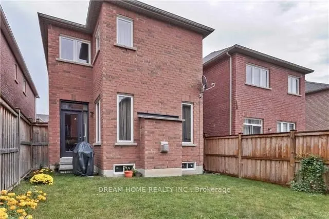 30 White Beach Crescent