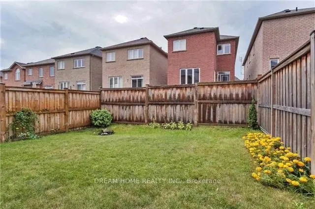 30 White Beach Crescent