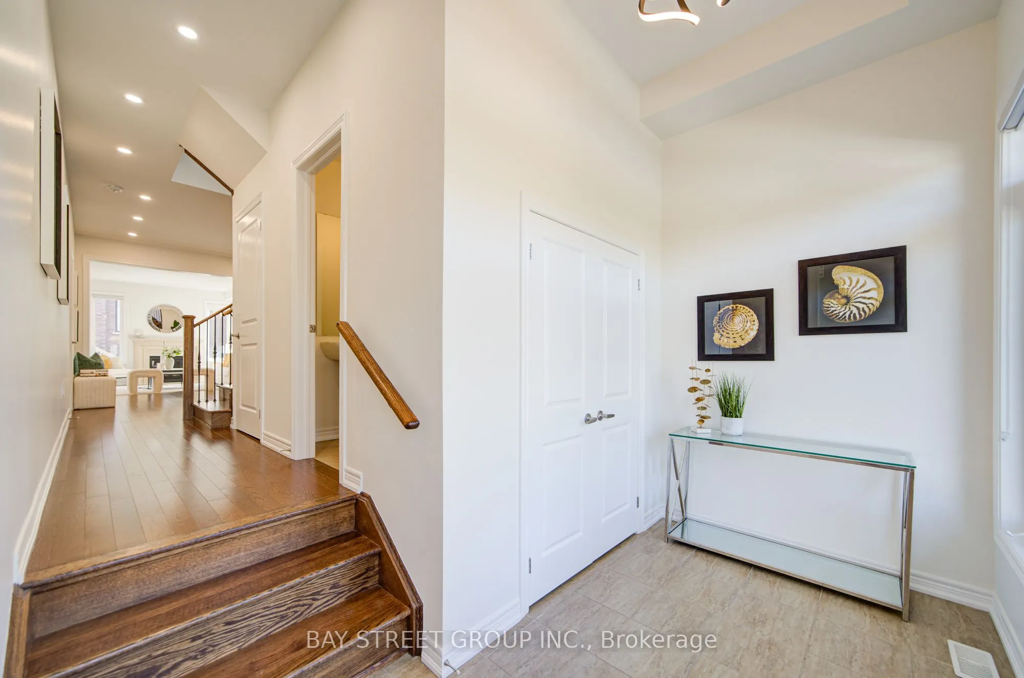 87 McCague Avenue