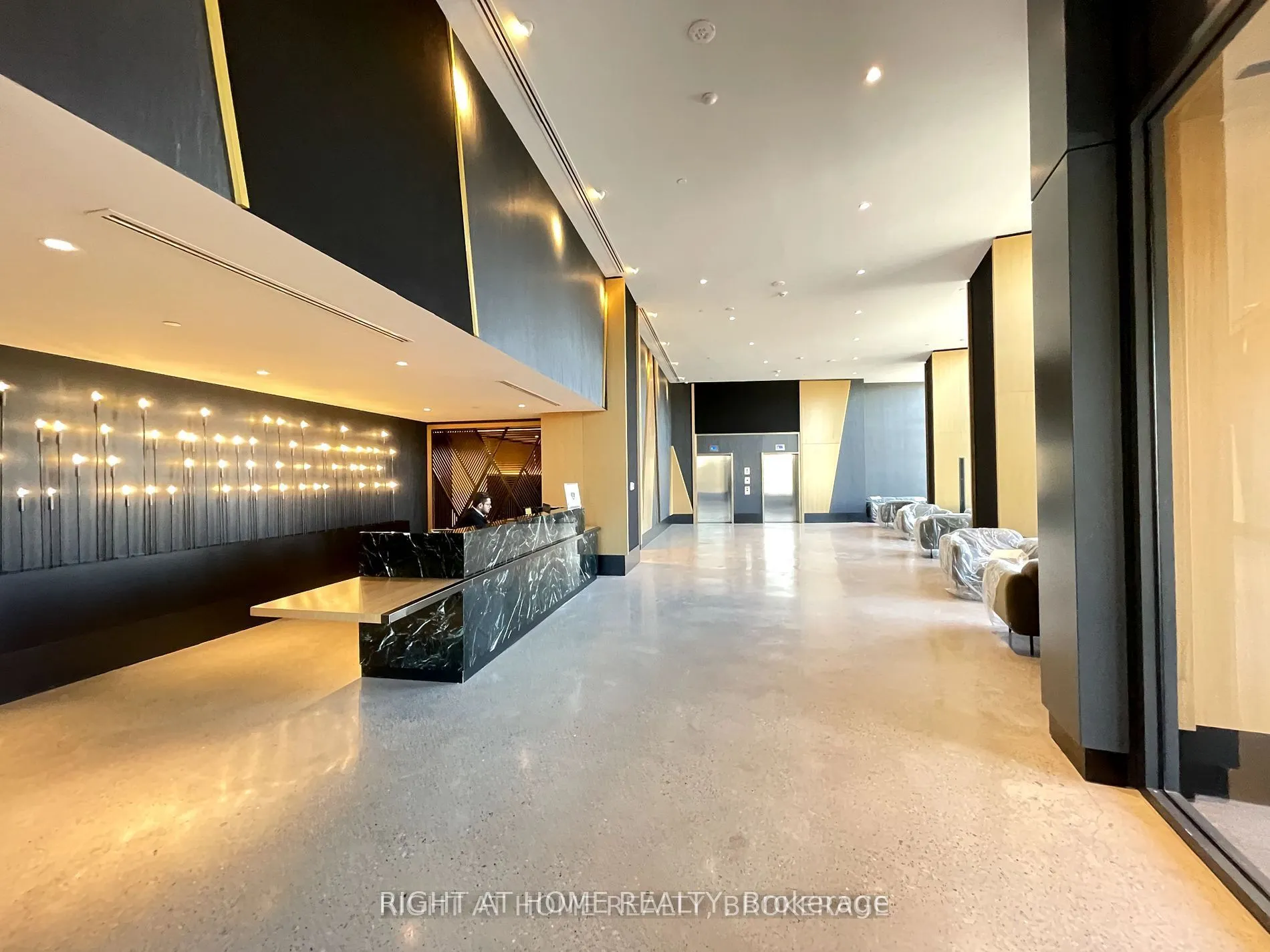 2920 Highway 7 Road, #4301