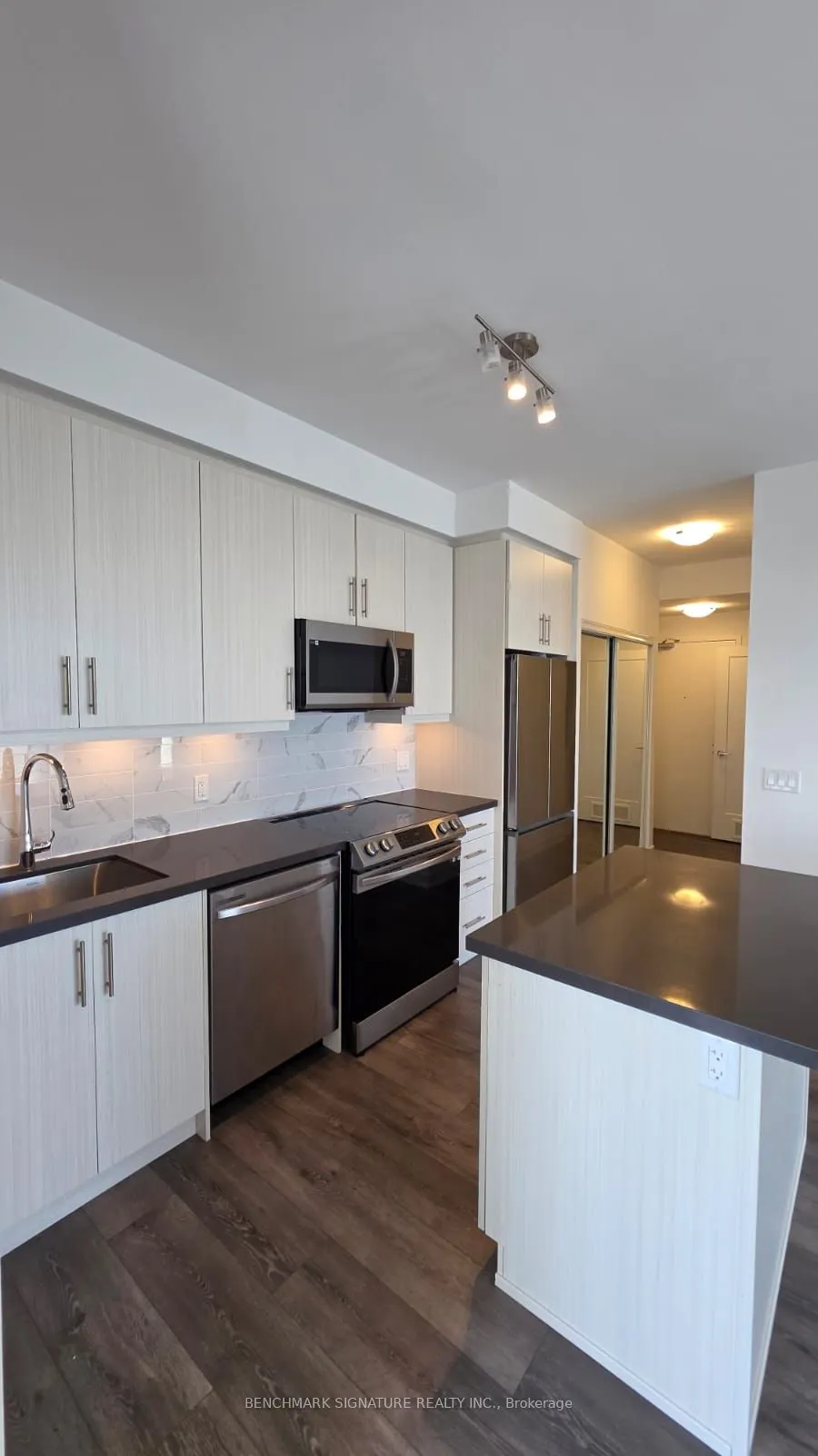 95 Oneida Crescent, #2310