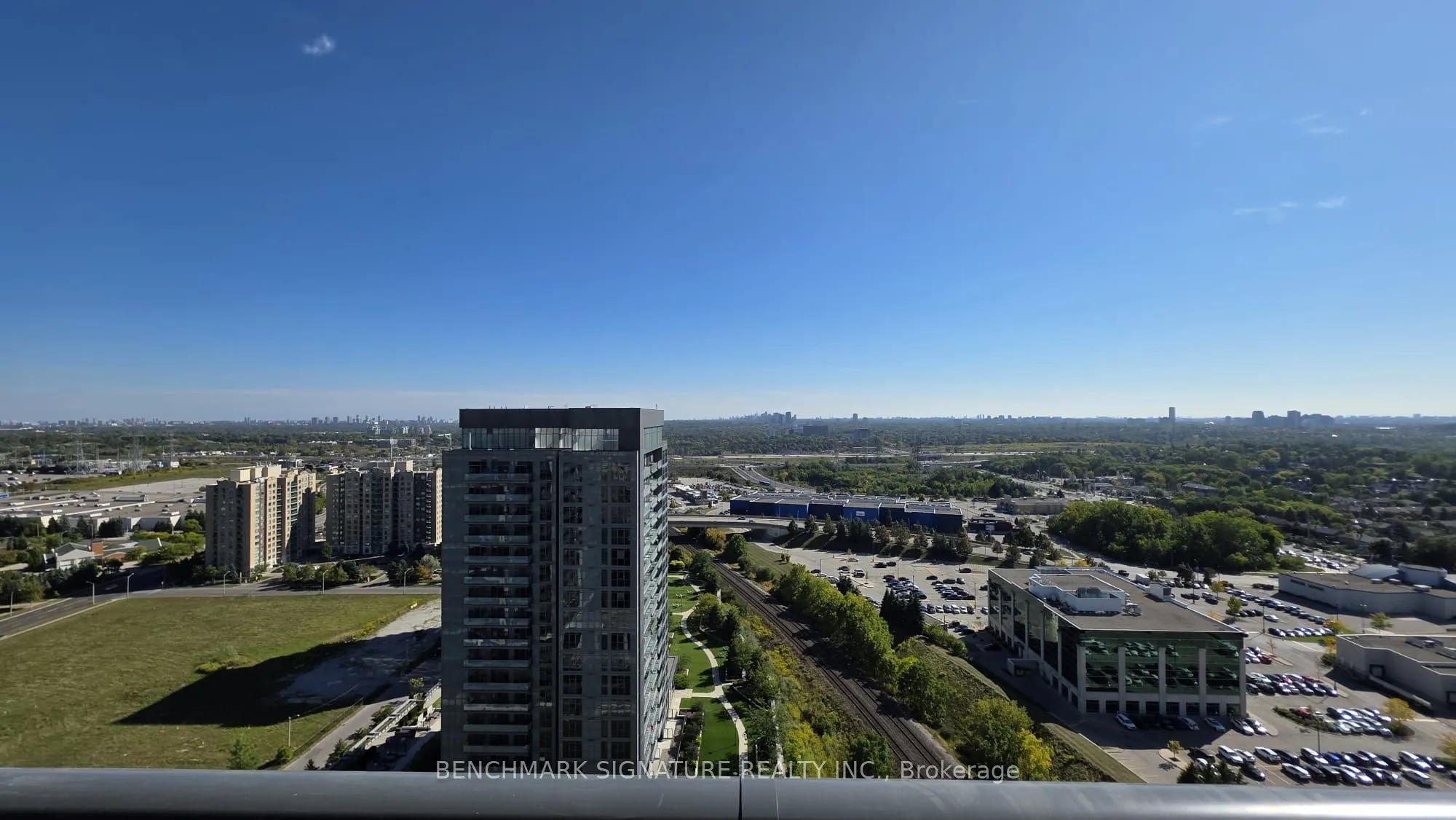 95 Oneida Crescent, #2310