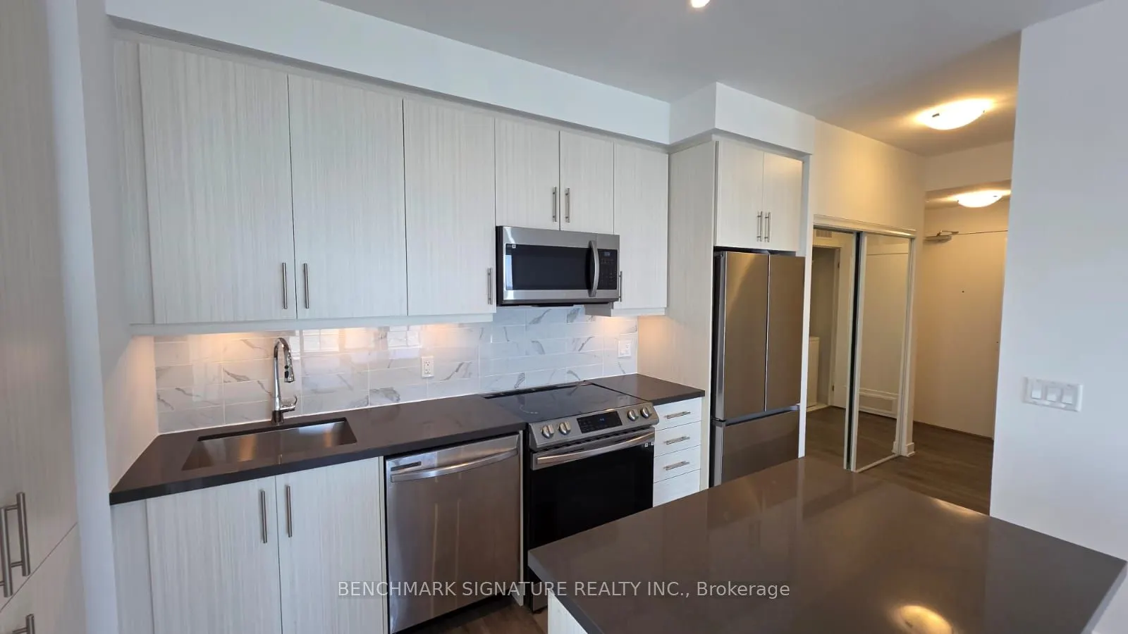 95 Oneida Crescent, #2310