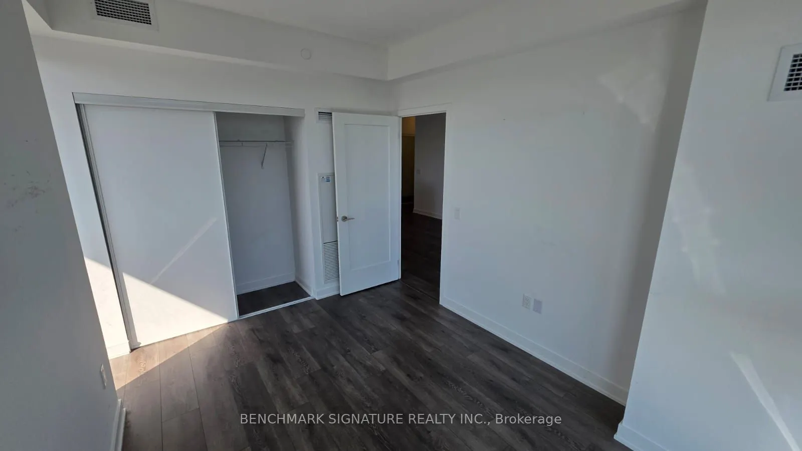 95 Oneida Crescent, #2310