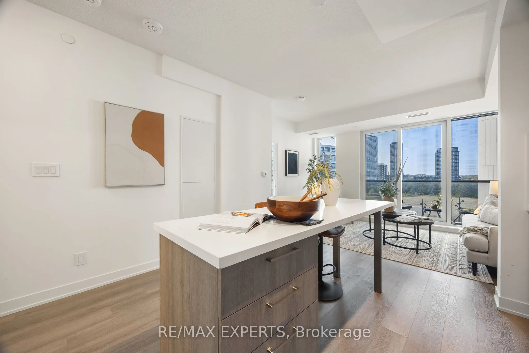 8119 Birchmount Road, #828