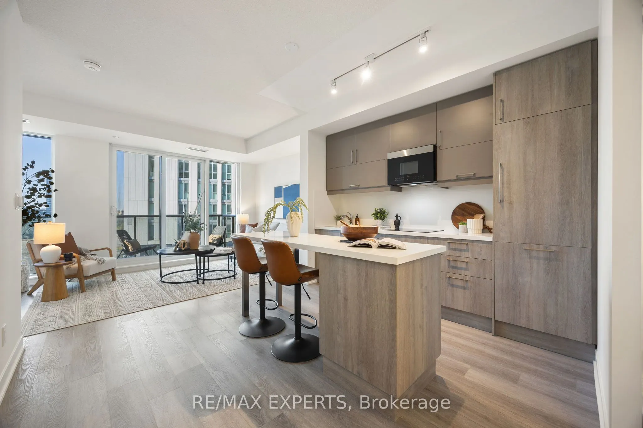 8119 Birchmount Road, #828