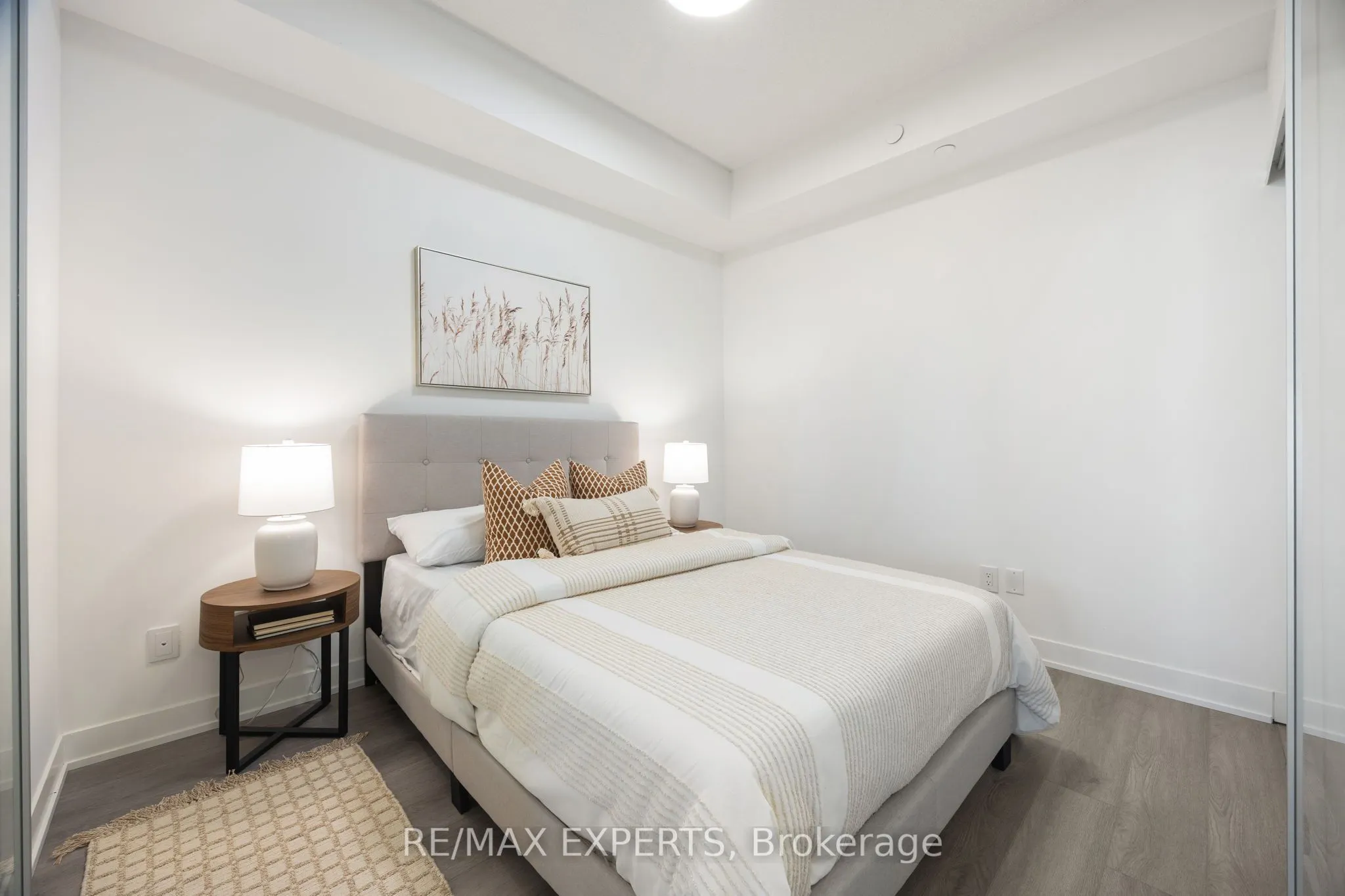 8119 Birchmount Road, #828