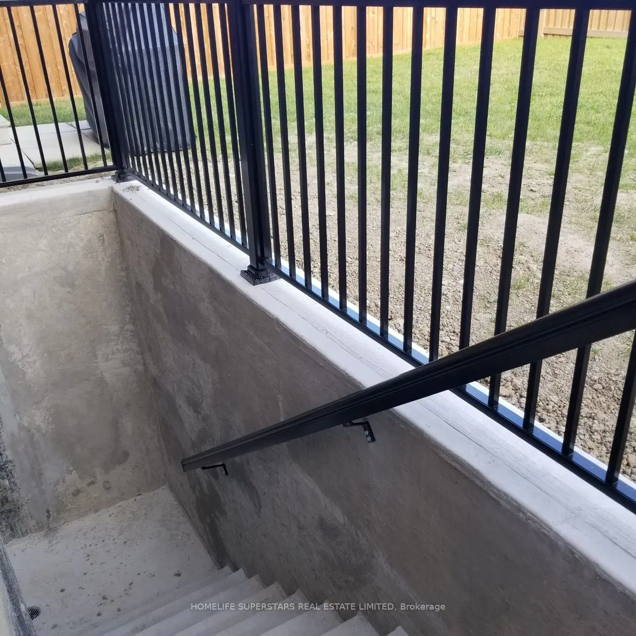 55 Glen Abbey Trail, #Bsmt.