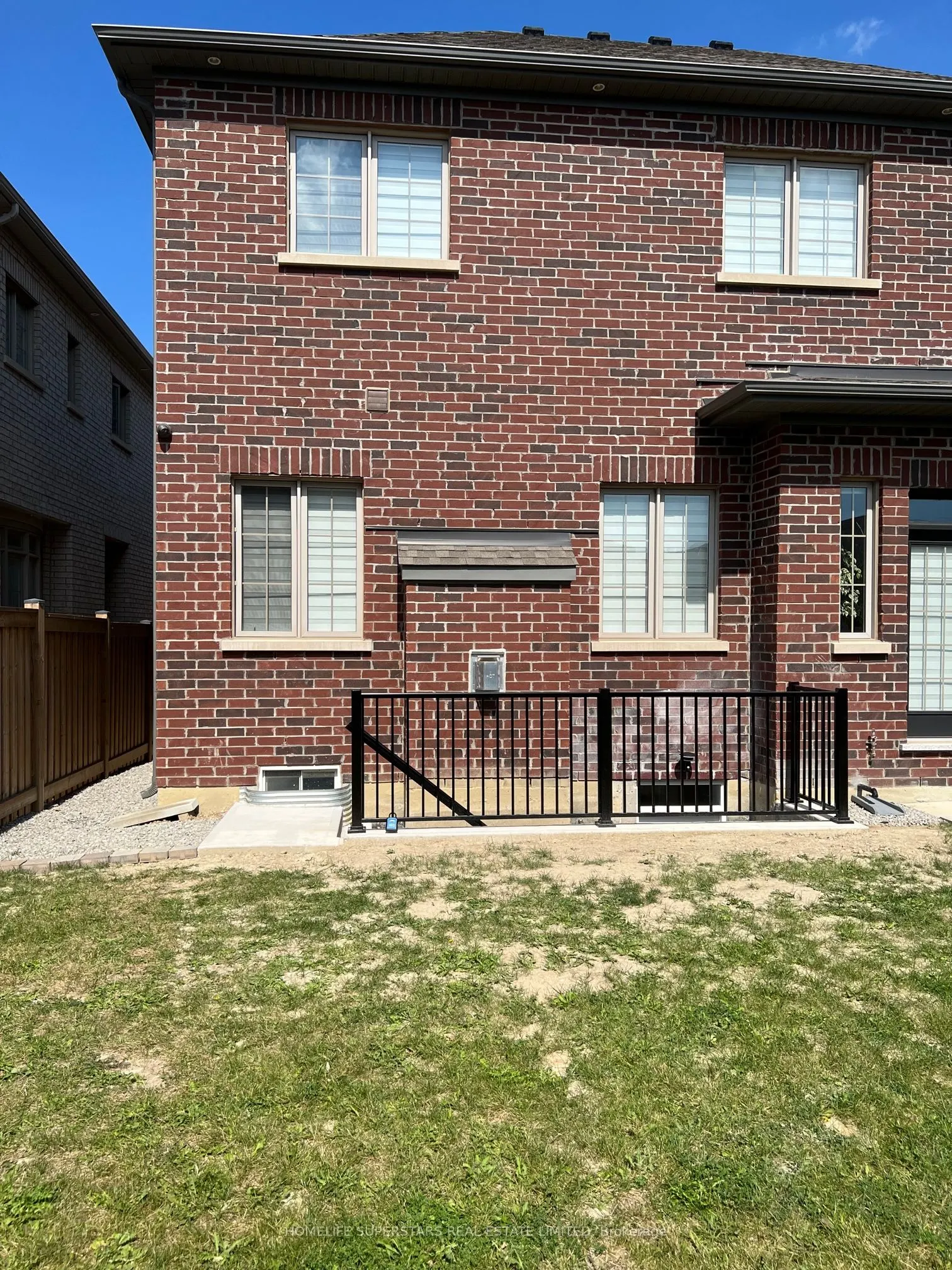 55 Glen Abbey Trail, #Bsmt.