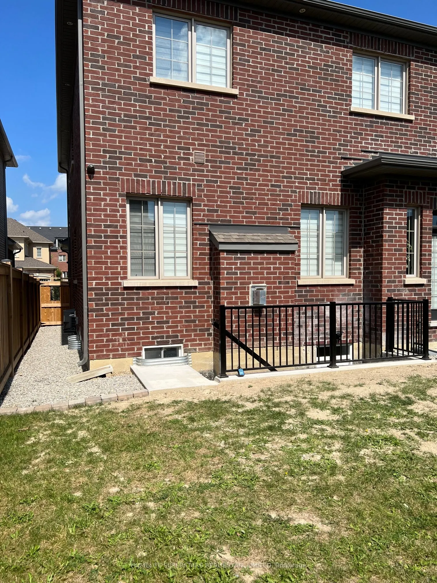 55 Glen Abbey Trail, #Bsmt.