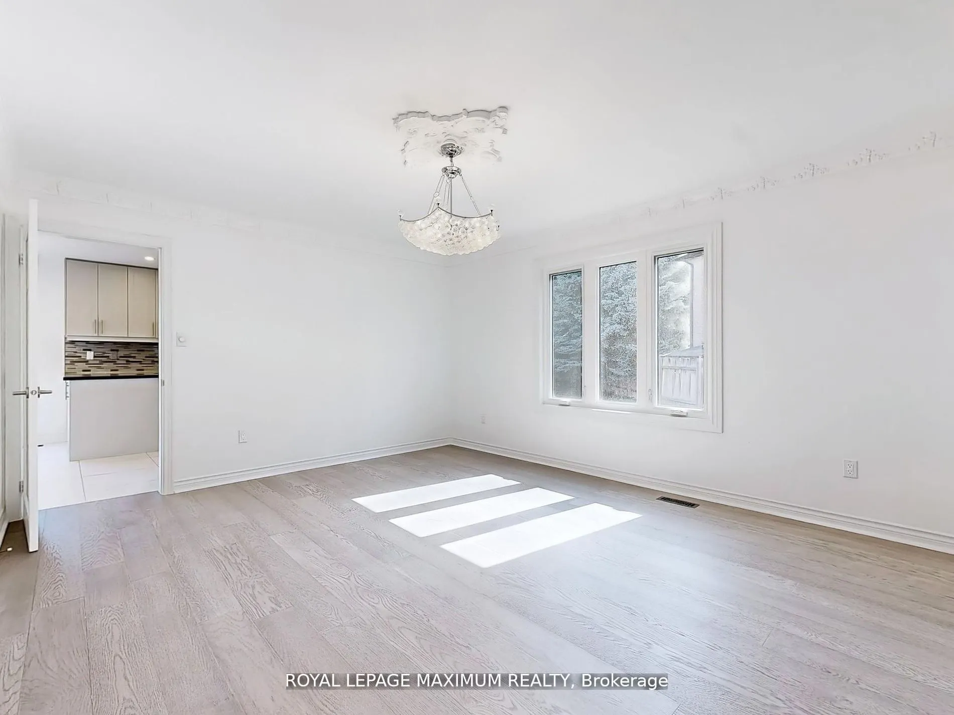 22 A Waltham Crescent