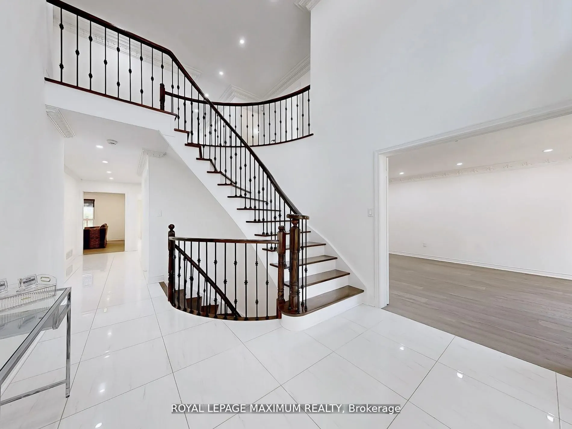 22 A Waltham Crescent