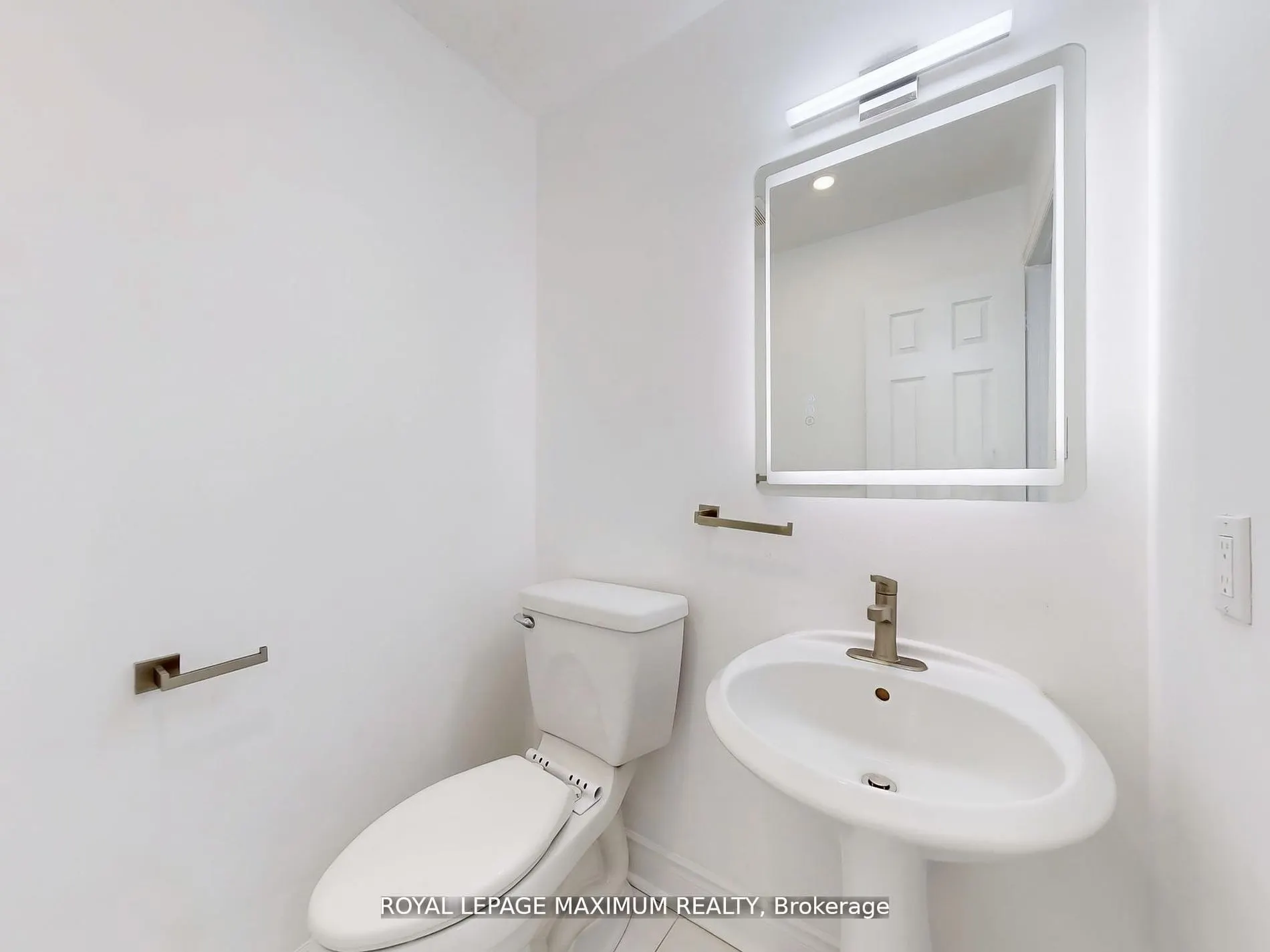 22 A Waltham Crescent