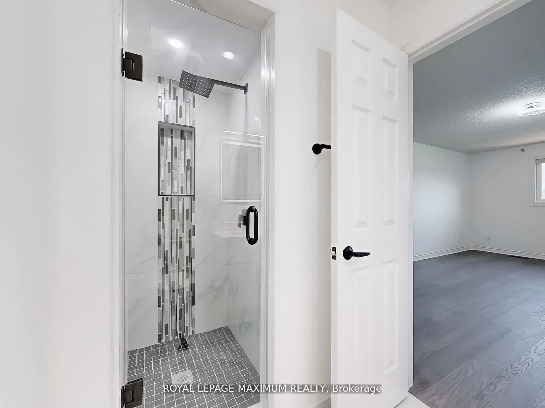 22 A Waltham Crescent