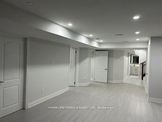 55 Robb Thompson Road