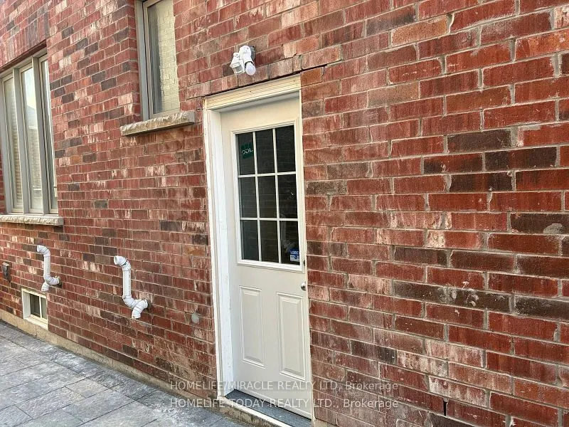 55 Robb Thompson Road