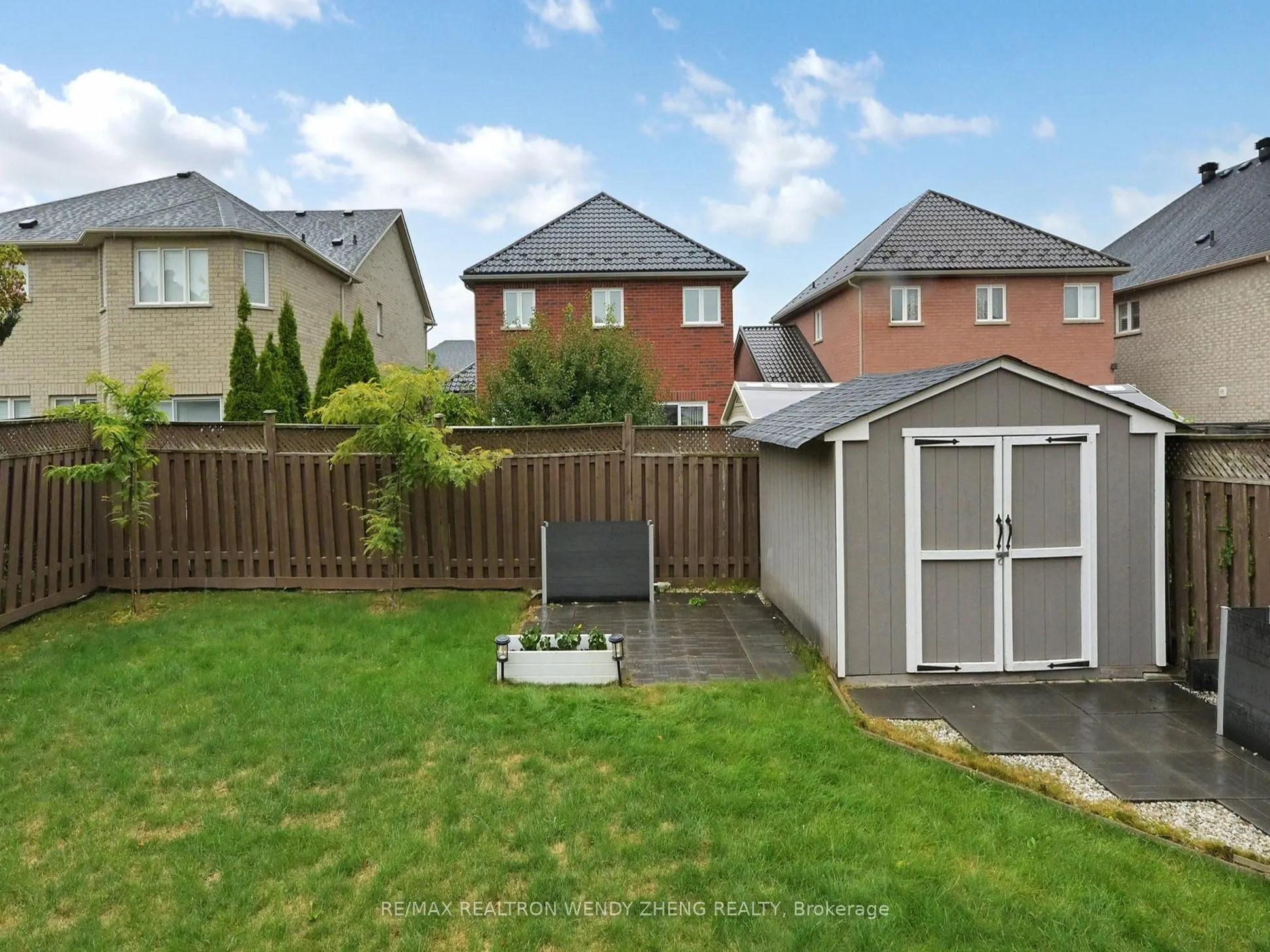20 Gordon Weeden Road