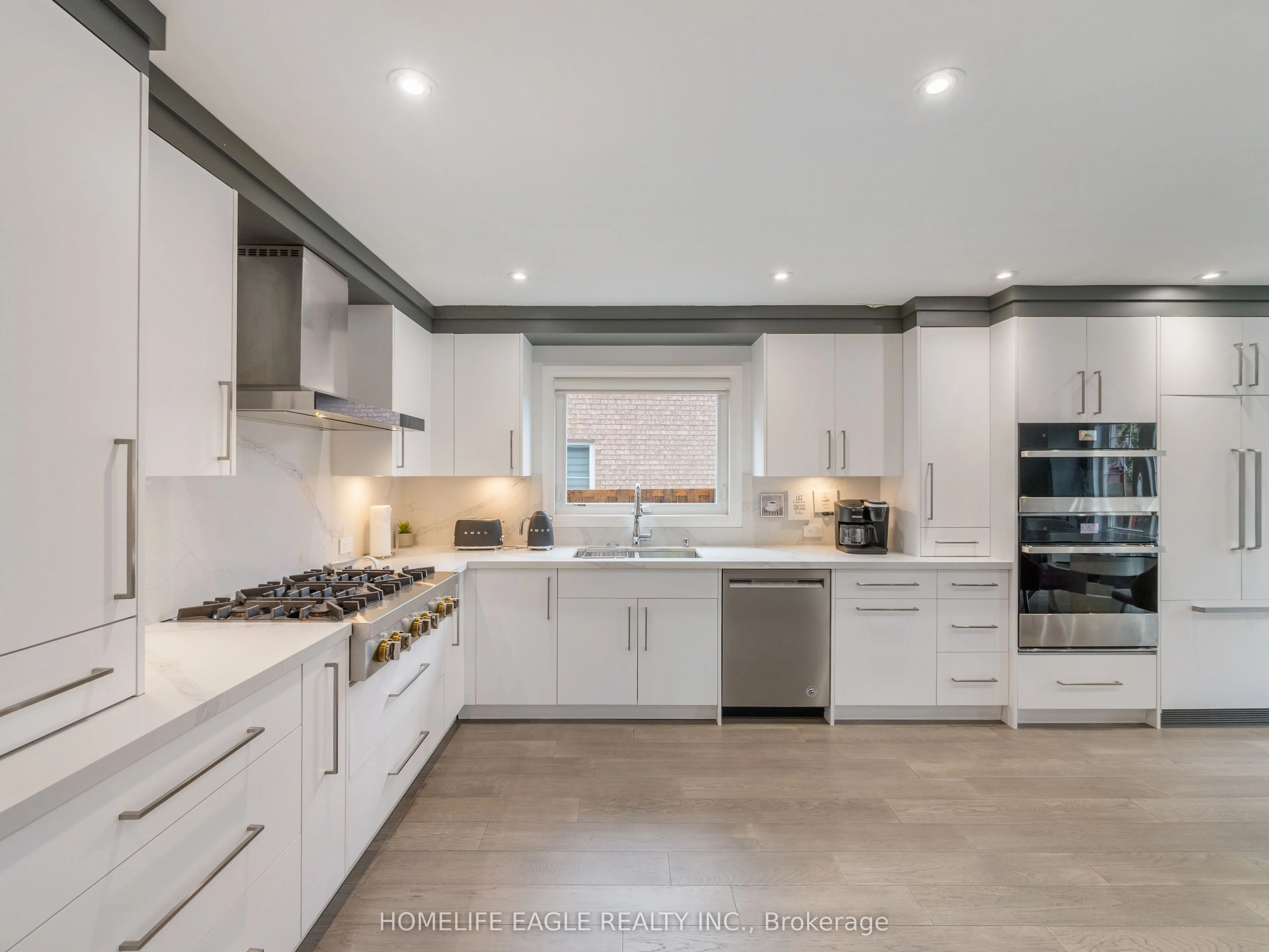 6 Brightsview Drive