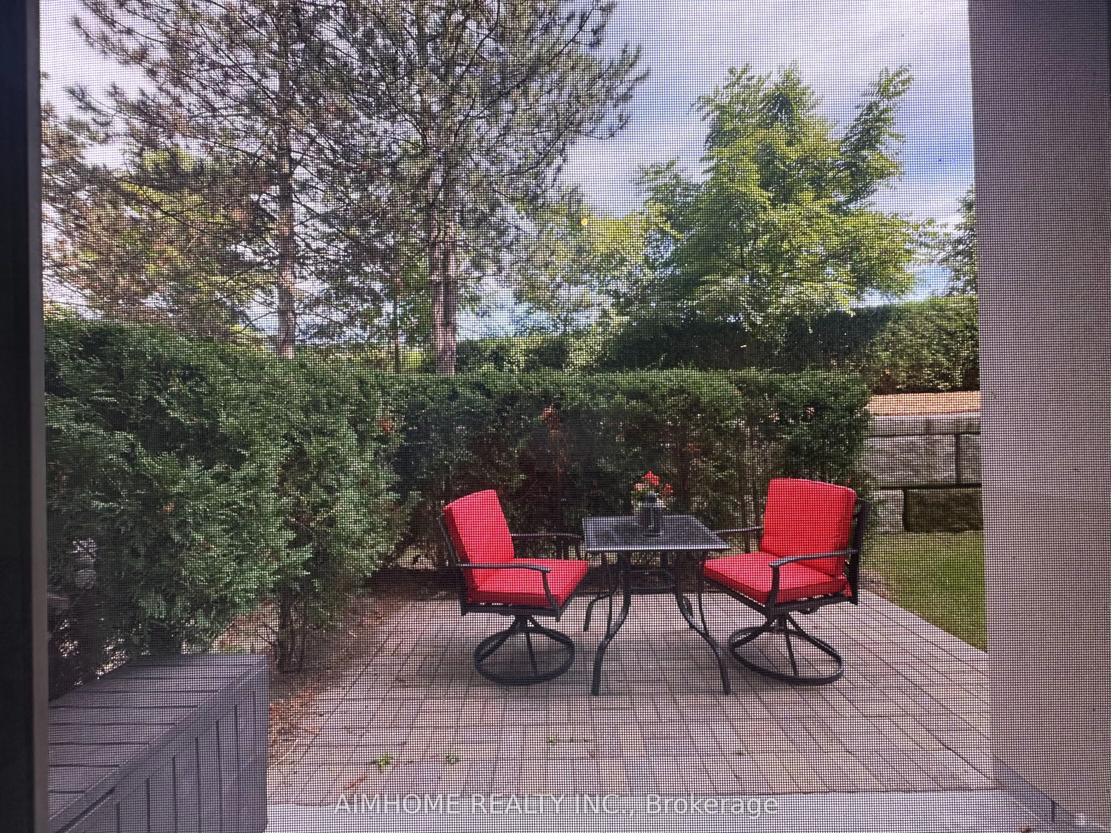 2200 John Street, #110